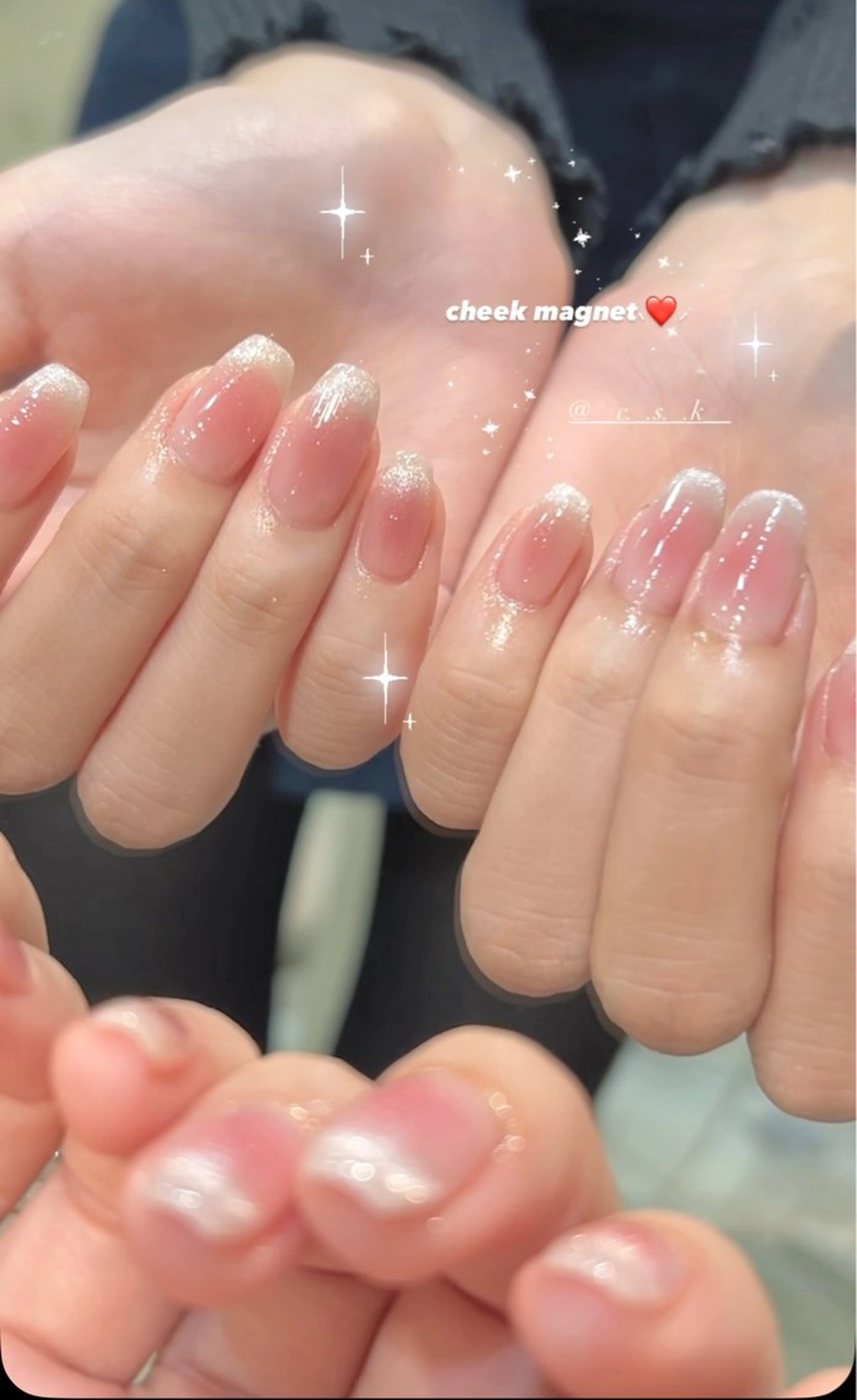 ネイル マグネットネイル ハンドネイル 🎀チーク/ちゅるん 🫧chisa🎀のネイルデザイン