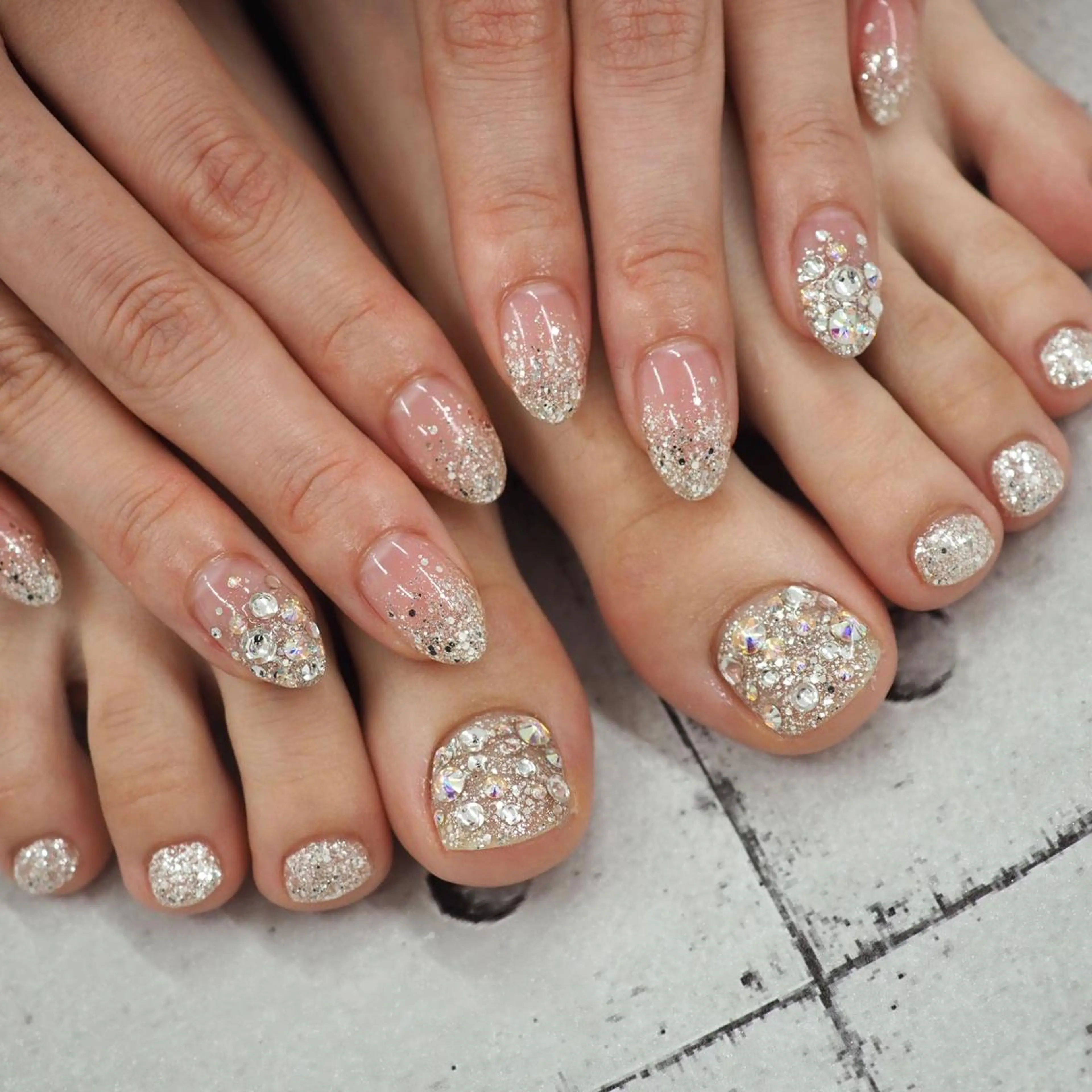 ネイル フットネイル おそろいネイル Amu's所属・Amu's chikakoのネイルデザイン