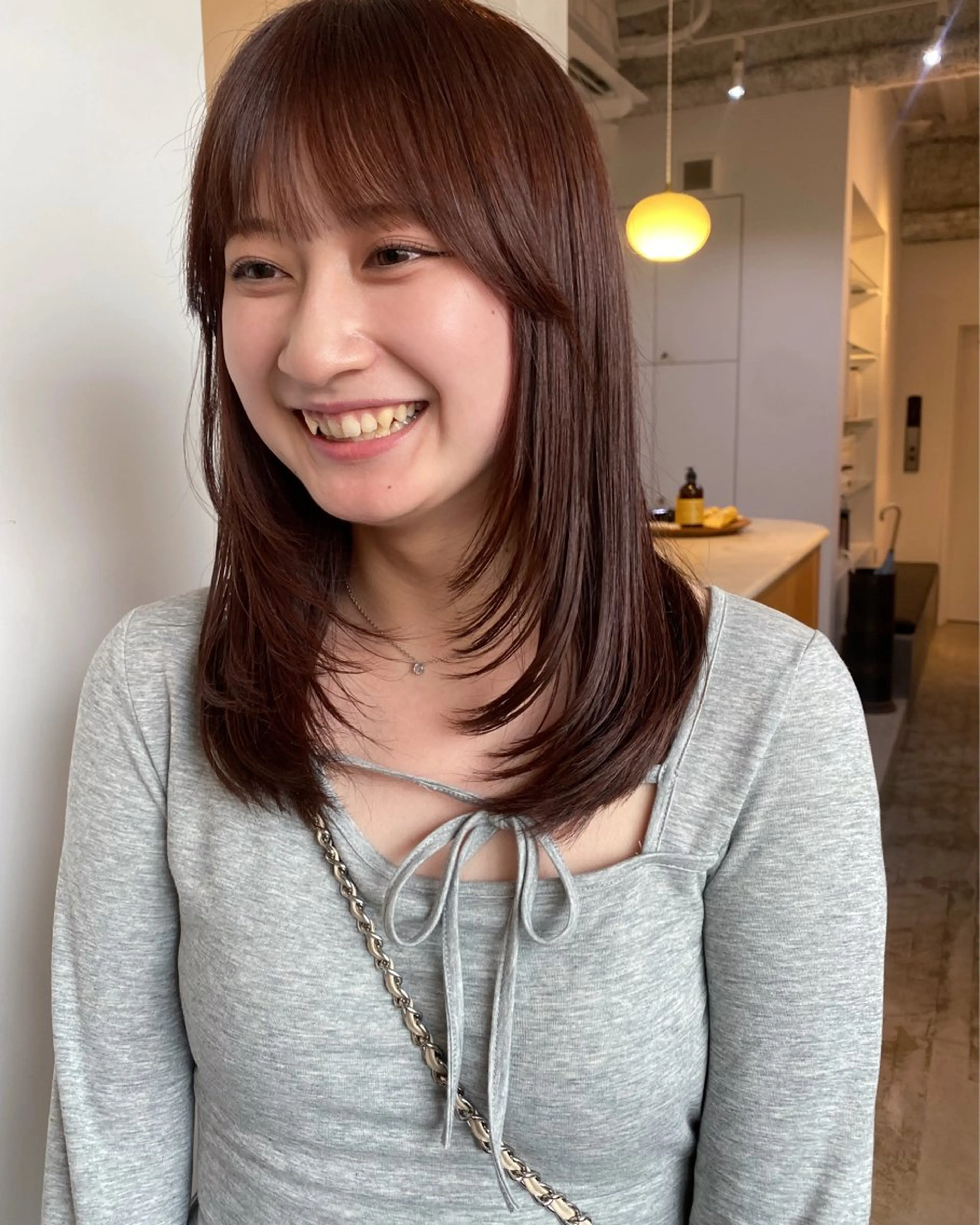 ミディアム カラー ブラウンカラー ピンクカラー ピンクブラウン 永田 愛莉のヘアスタイル