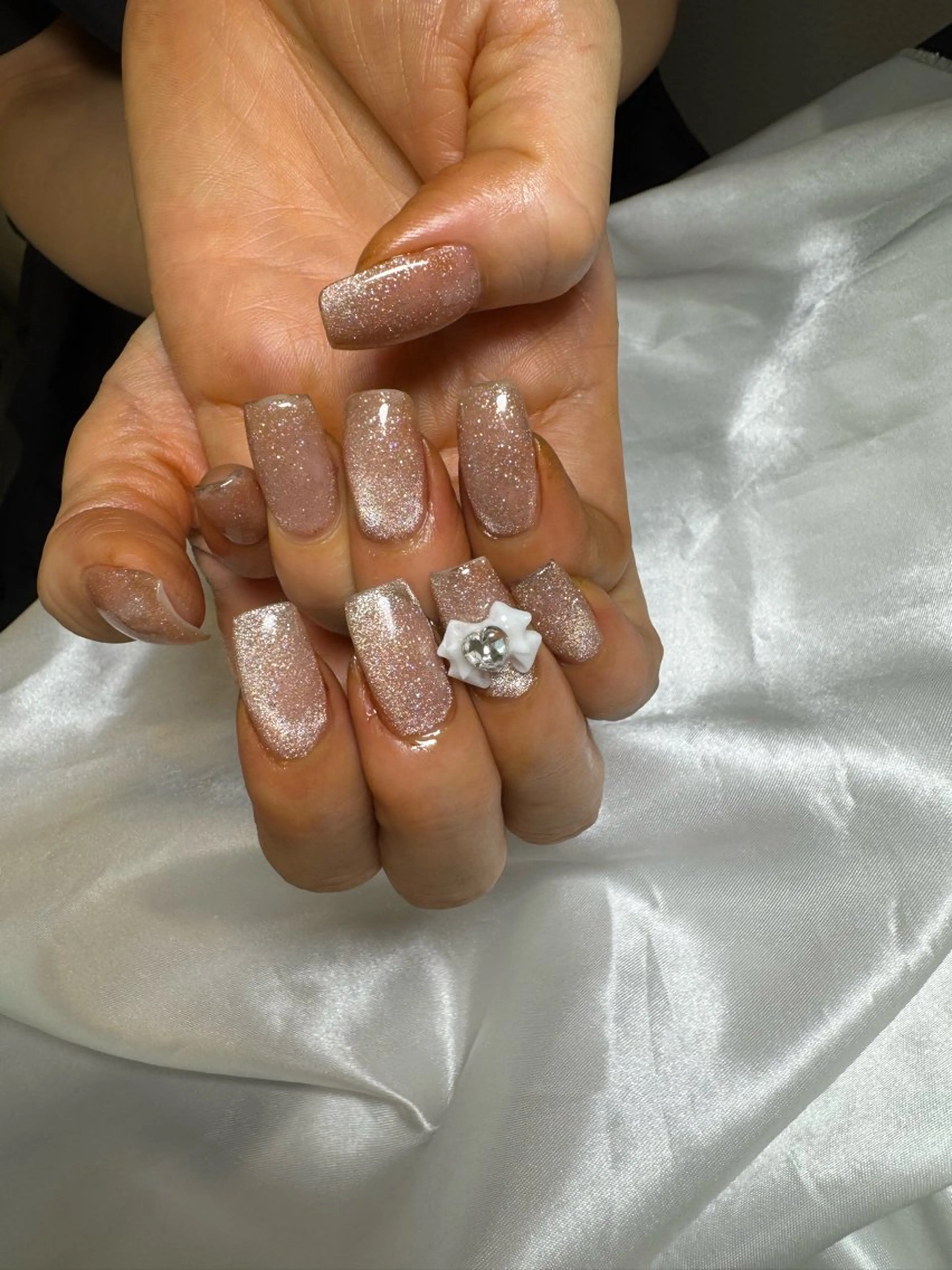 【オフ込み】ハンドマグネットネイルの写真