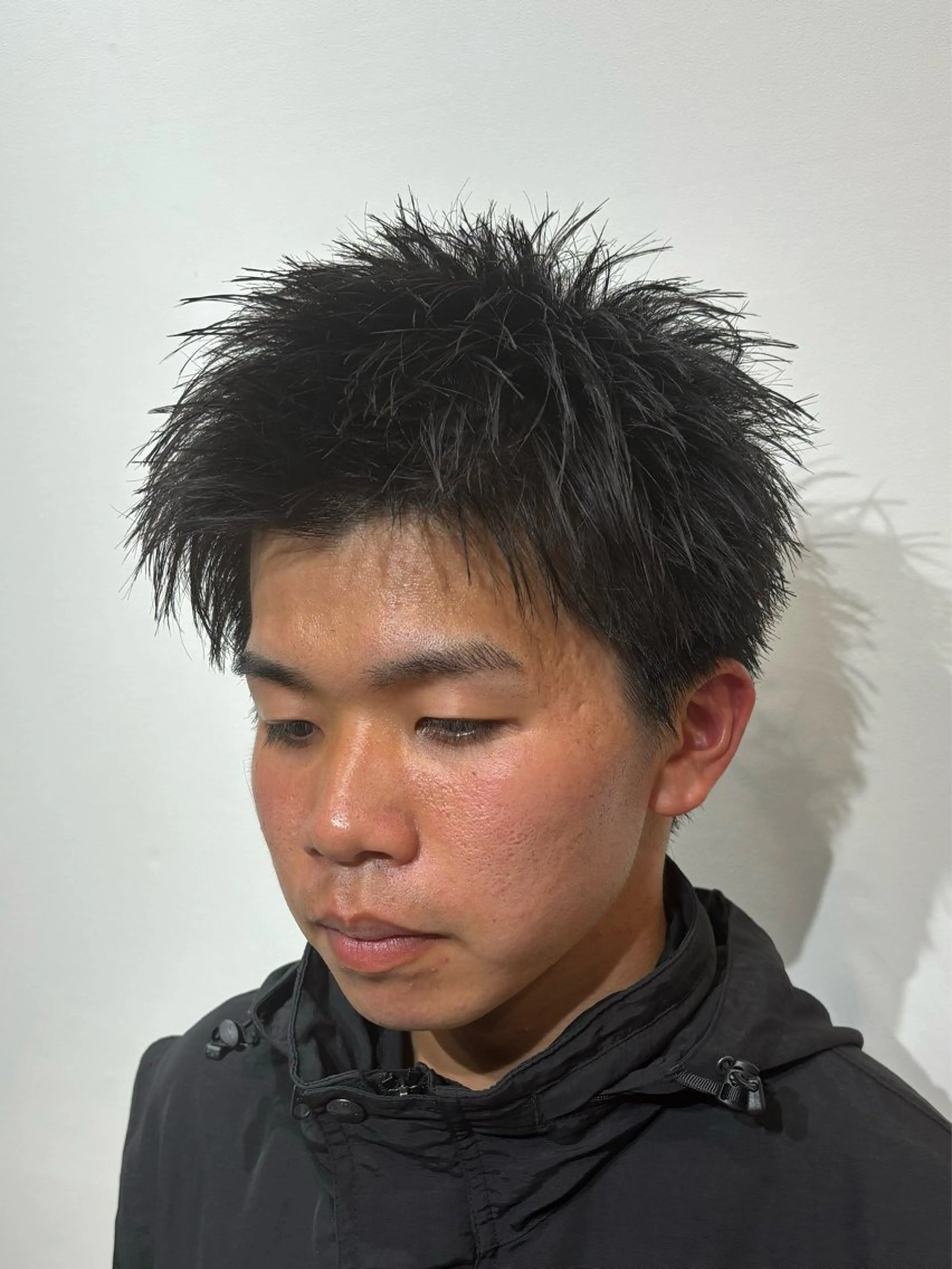 ショート メンズ メンズショート スパイキーショート ショートヘア カット トリートメント 【店長】メンズ職人 短髪　ハイトーン🔥のヘアスタイル