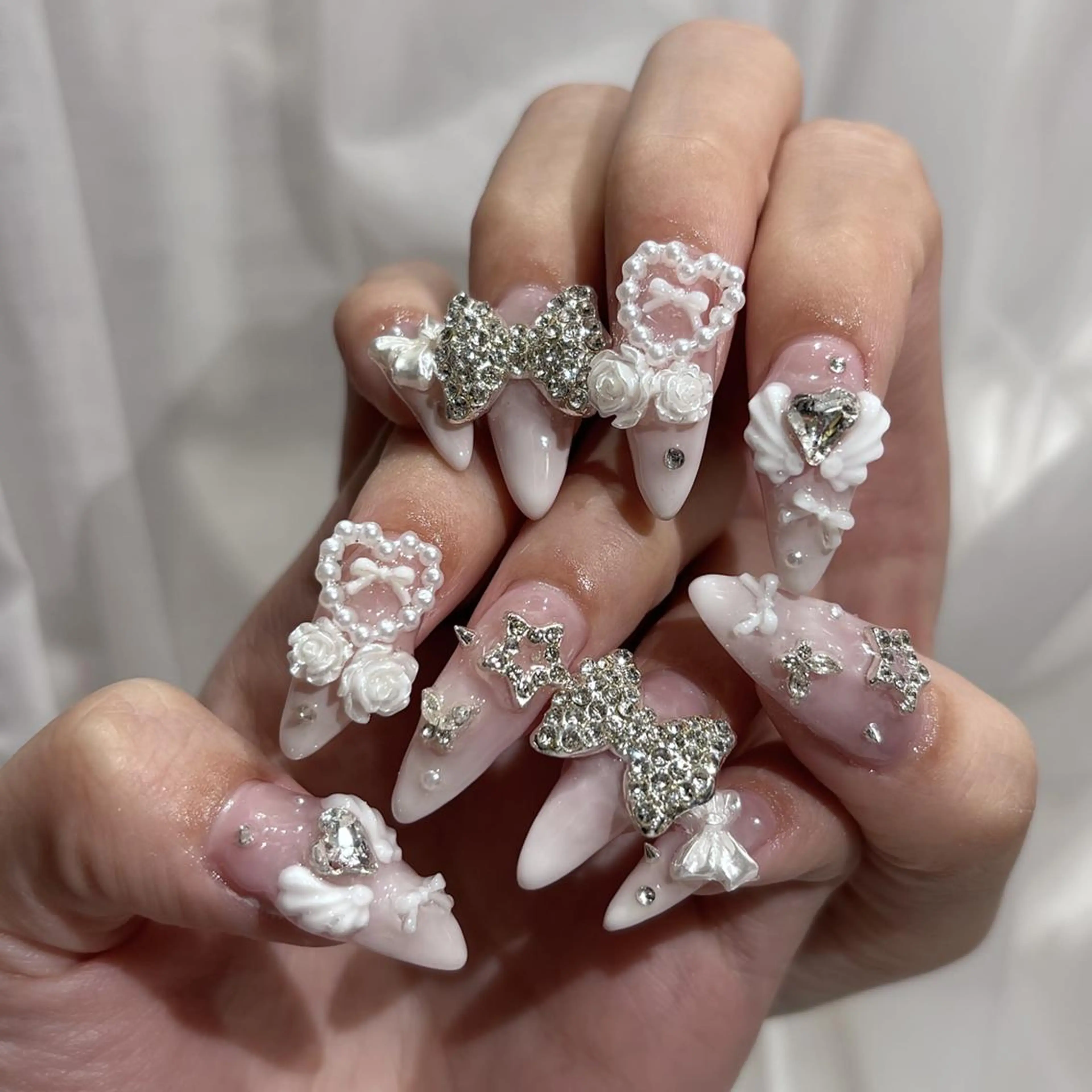 ネイル fein.🌈 official💝のマツエク・マツパデザイン