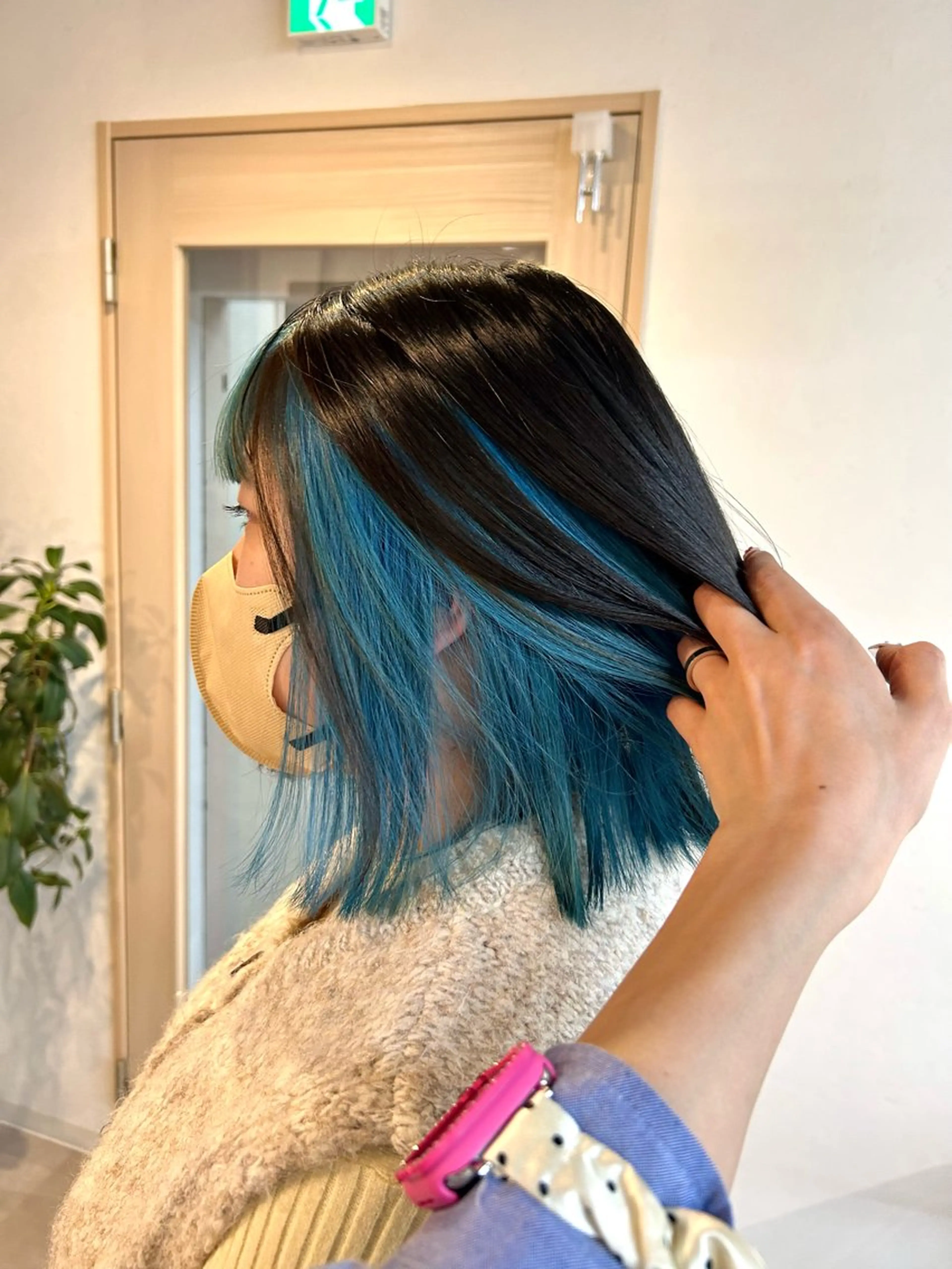 ミディアム カラー カット ヘアカラー トリートメント ショート/レイヤー/ 艶カラー/まなみのヘアスタイル
