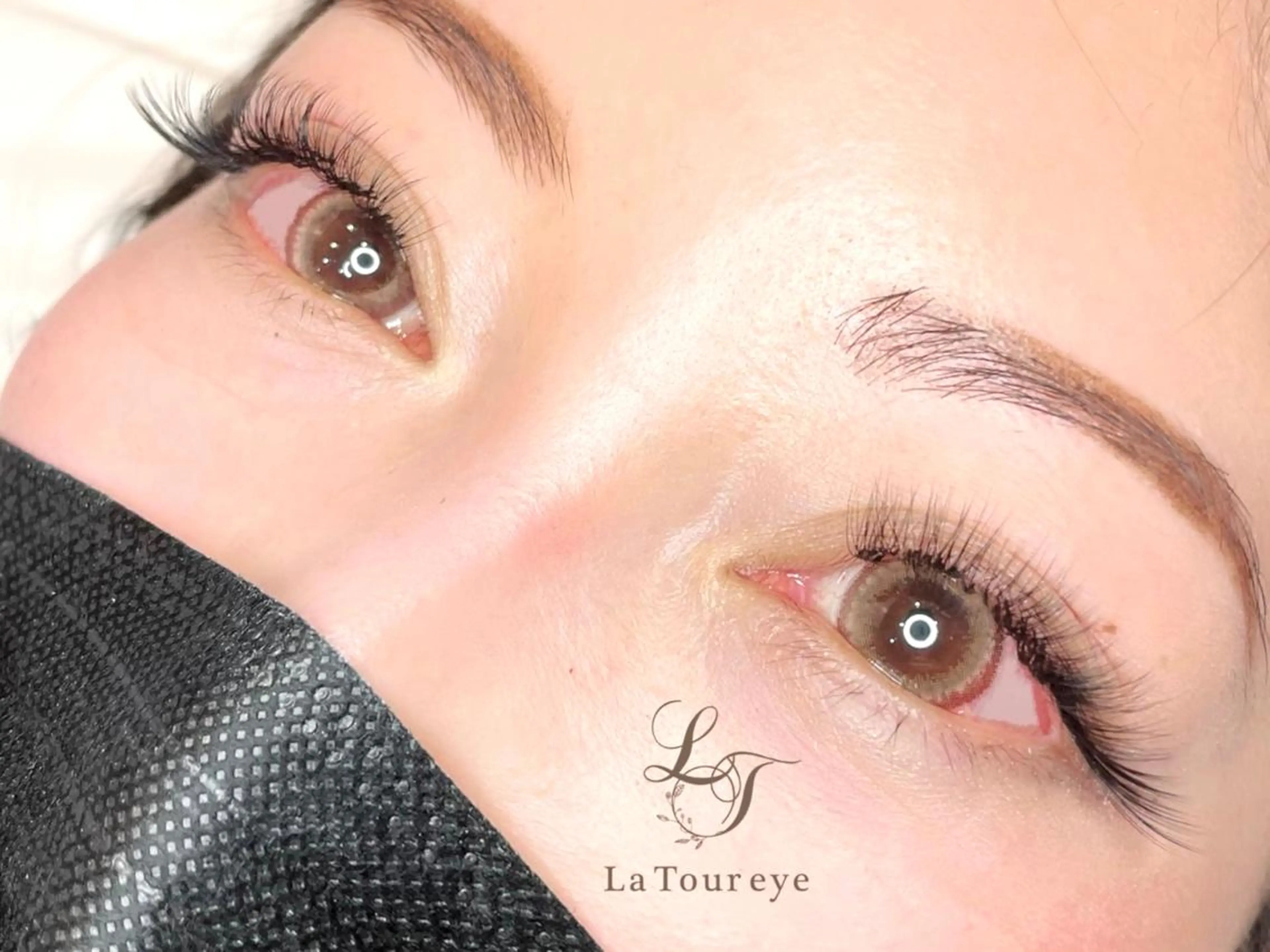 マツエク・マツパ ボリュームラッシュ eye lushの眉毛・アイブロウイメージ