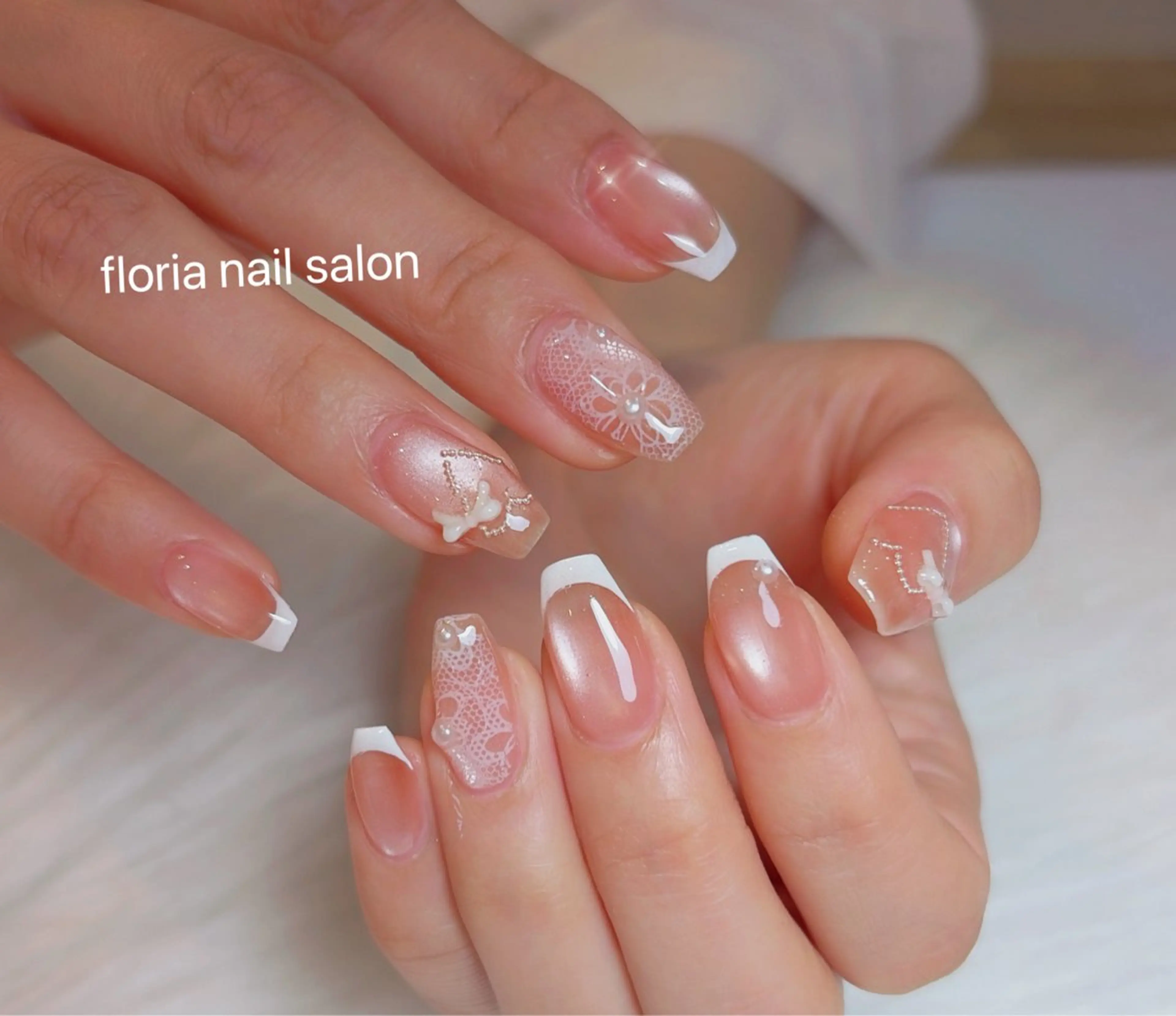 ネイル アートネイル オーロラネイル チークネイル ドット フレンチネイル ハンドネイル Floria nail salonのネイルデザイン