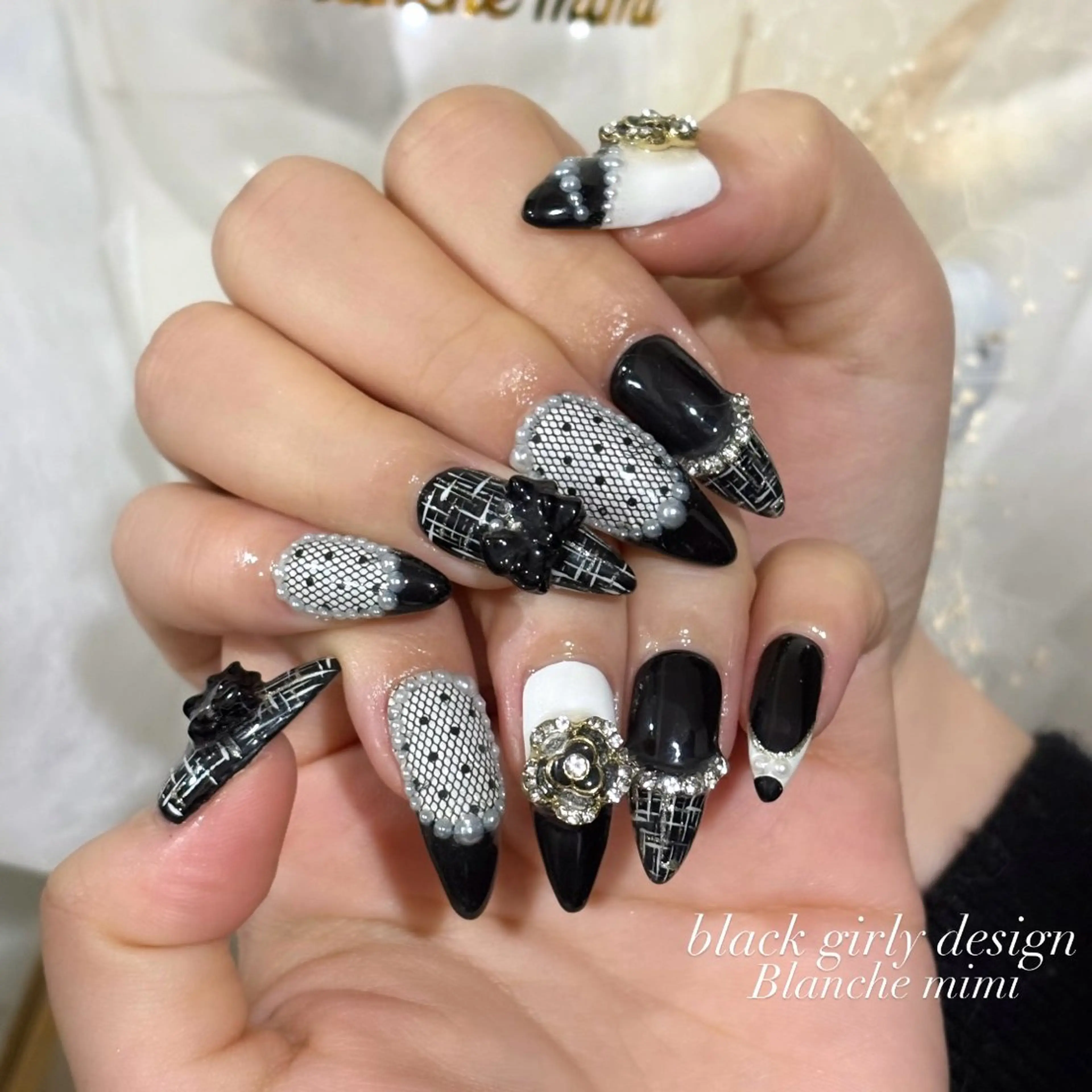 ネイル ハンドネイル Blanche mimi.u_aのネイルデザイン