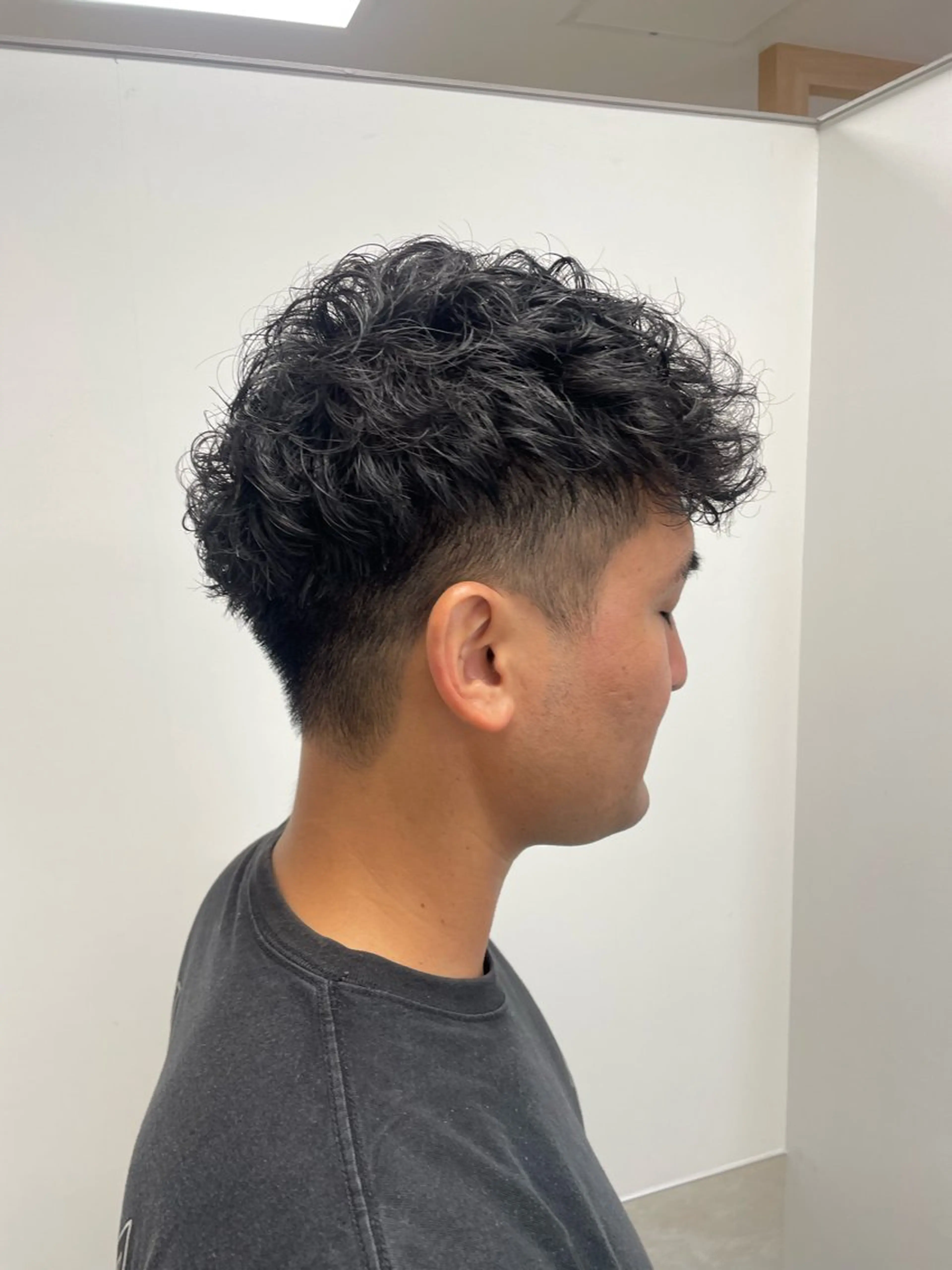 ショート BLEACH 🟥 PERM 天神🏆のヘアスタイル