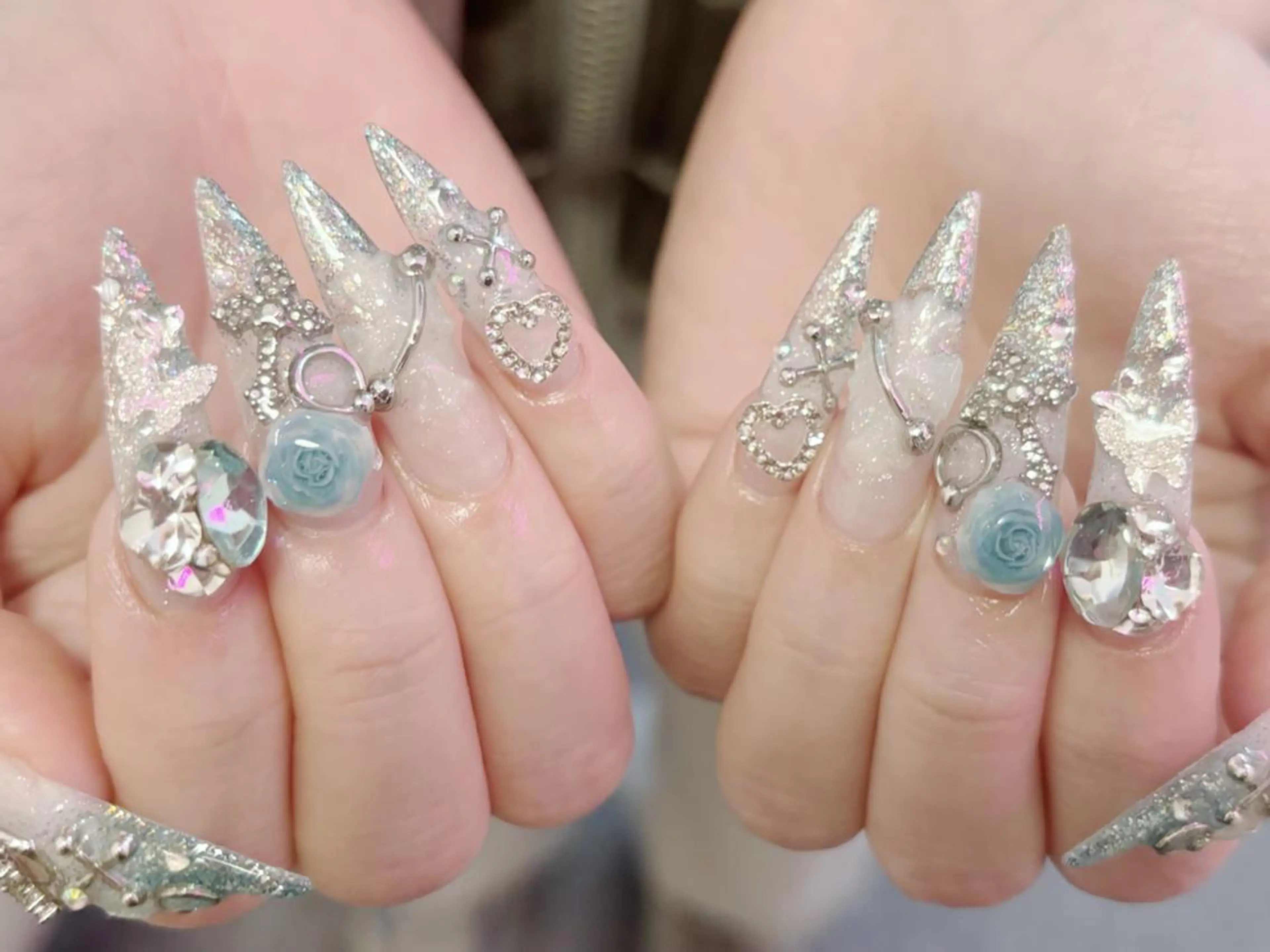 ネイル 長さ出し グラデーション 卒業式 キラキラネイル マグネットネイル RiRi Belle Nail池袋のネイルデザイン