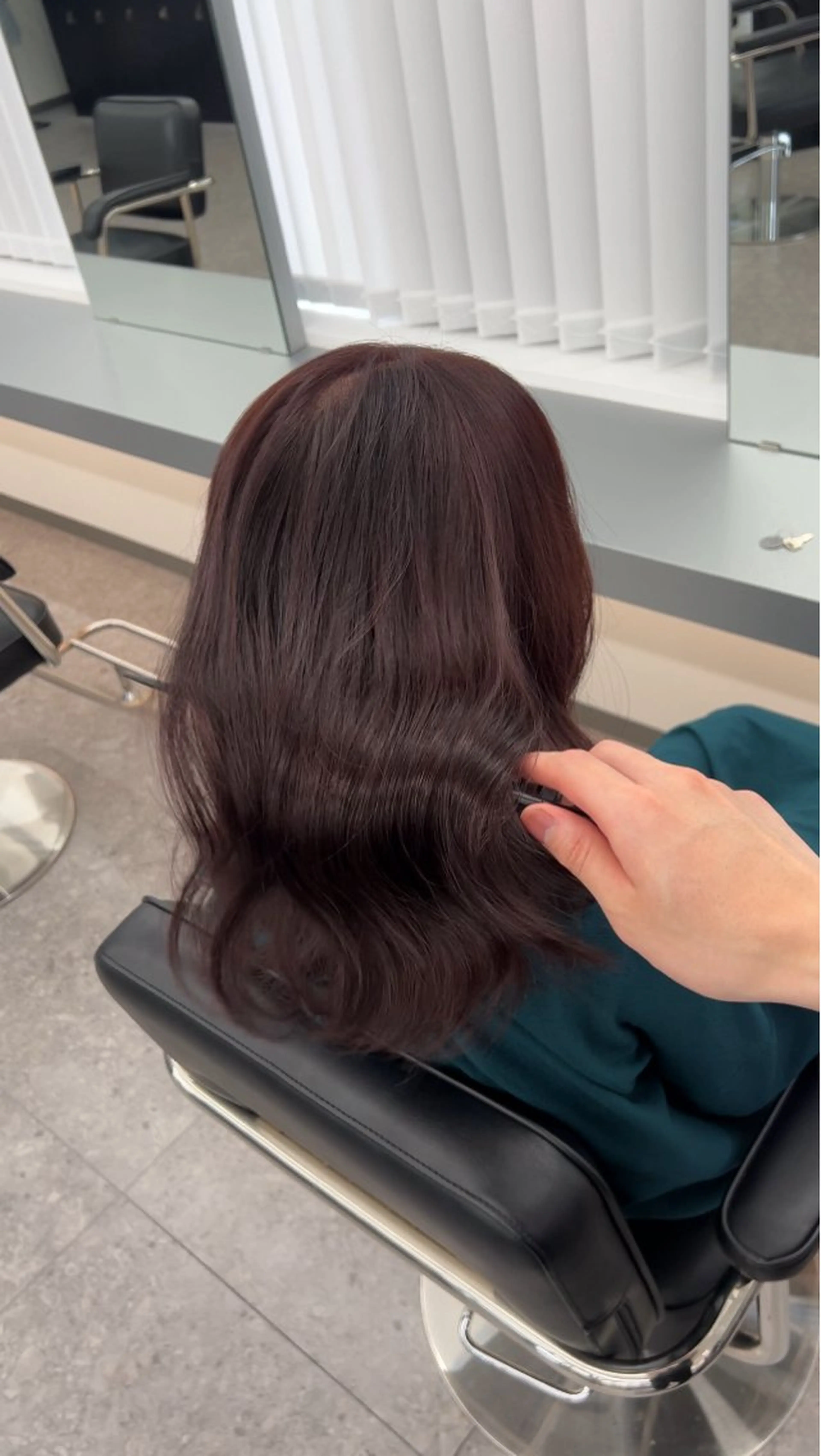 セミロング 髪質改善ストレート Kantaのヘアスタイル