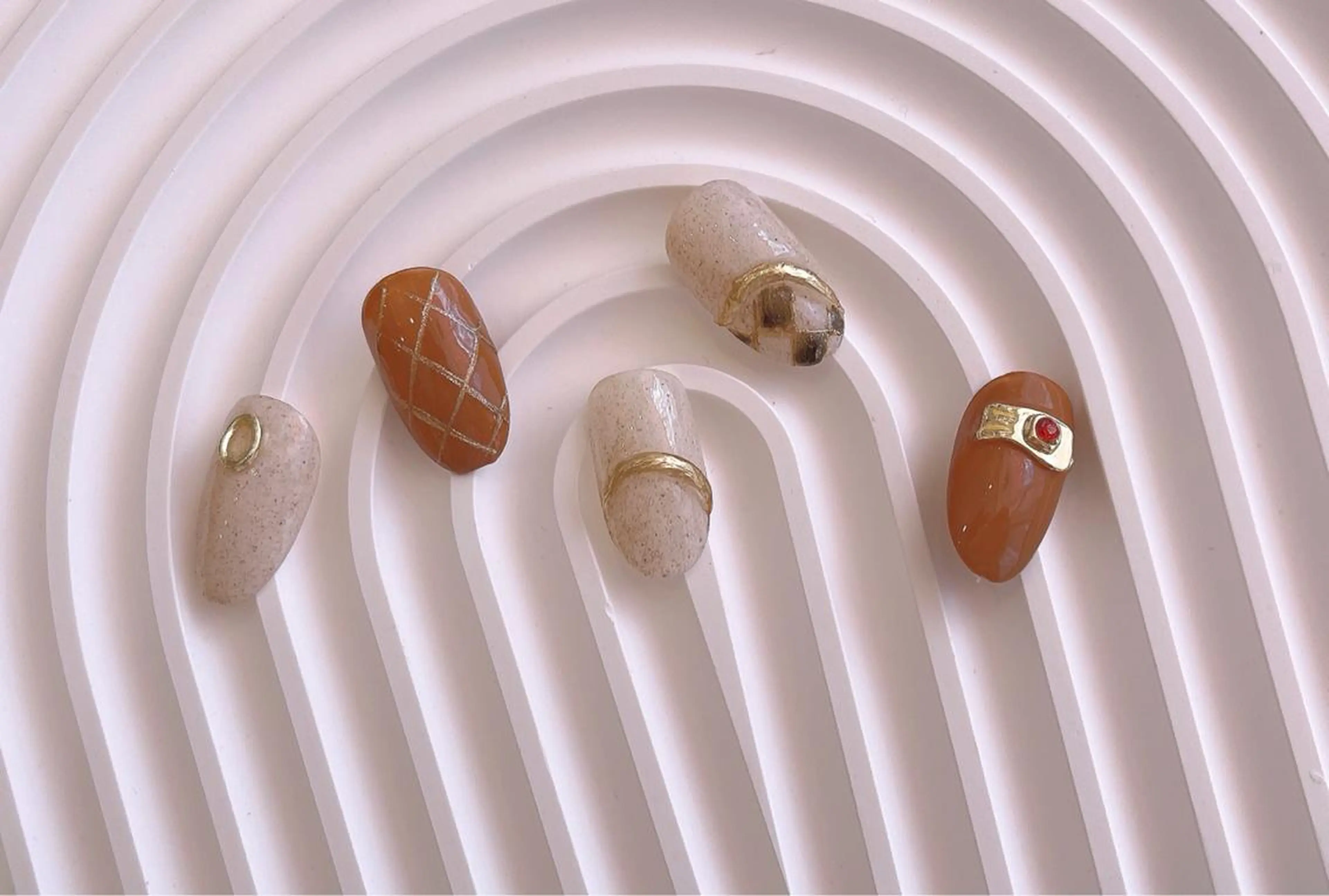 ネイル ハンドネイル ハンドケア NANA NAILのネイルデザイン