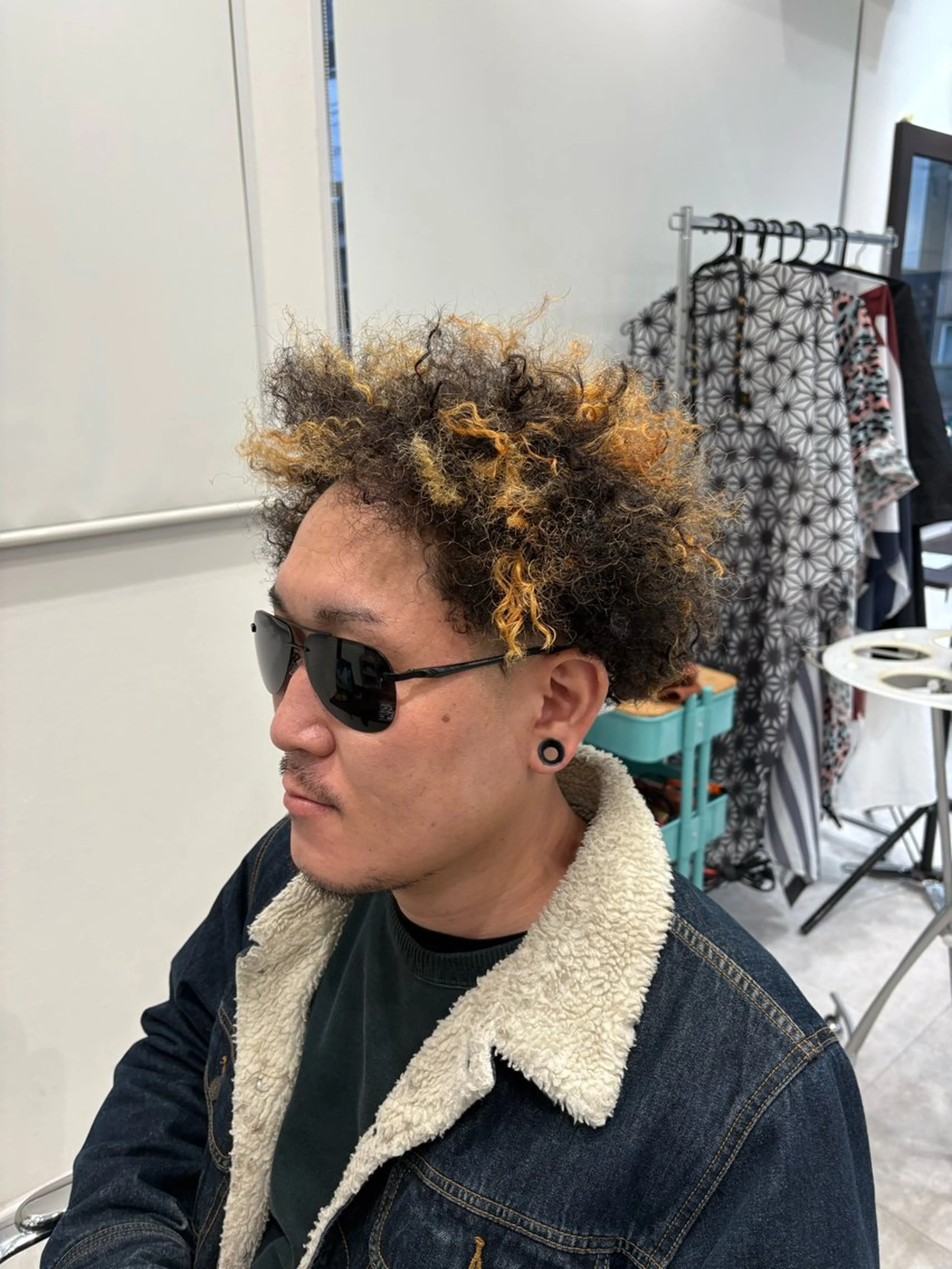 ミディアム パーマ メンズ カット パーマ 本間 颯太のヘアスタイル