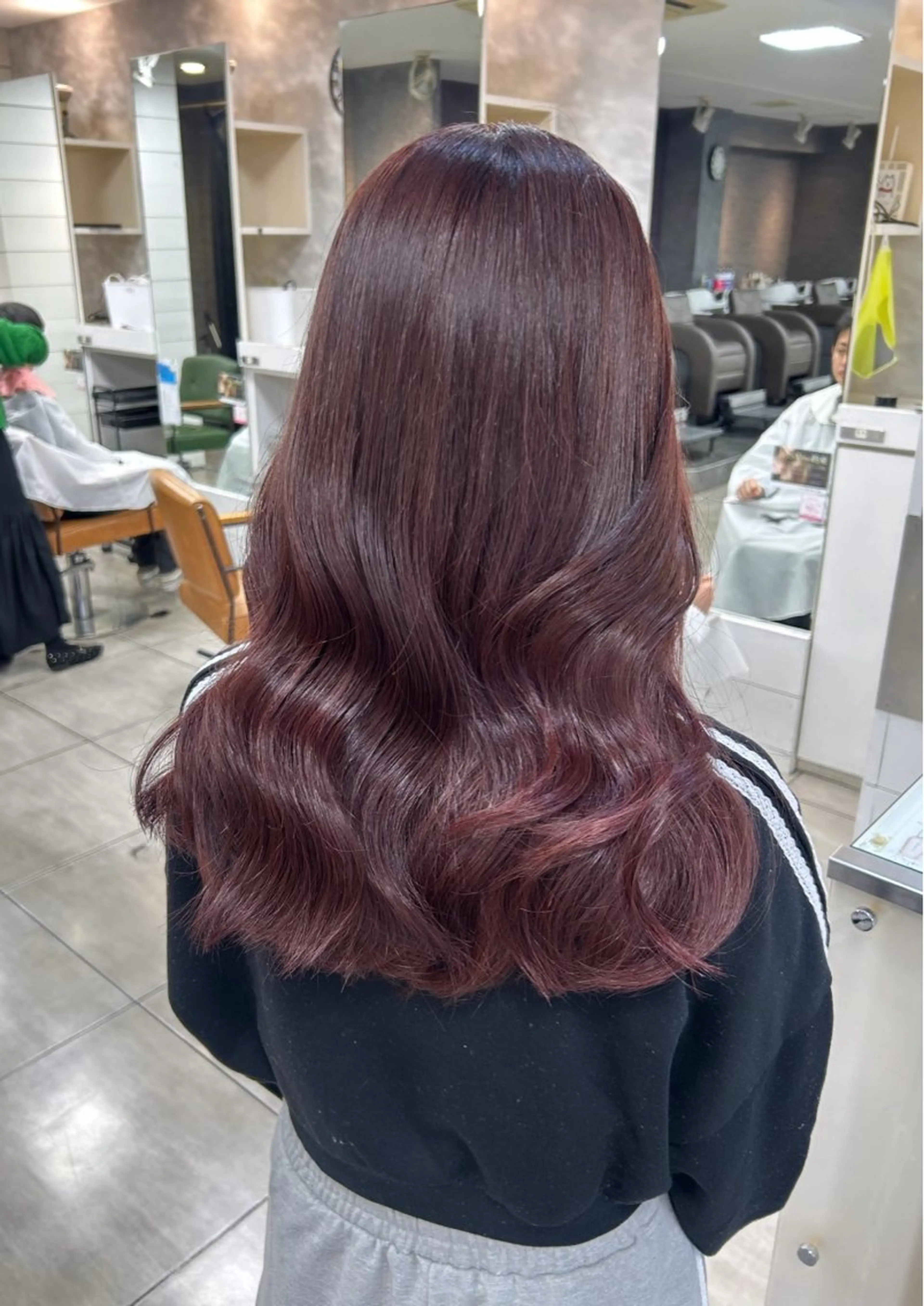 ロング カット ヘアカラー 🫧艶髪カラー🫧 森本くるみのヘアスタイル