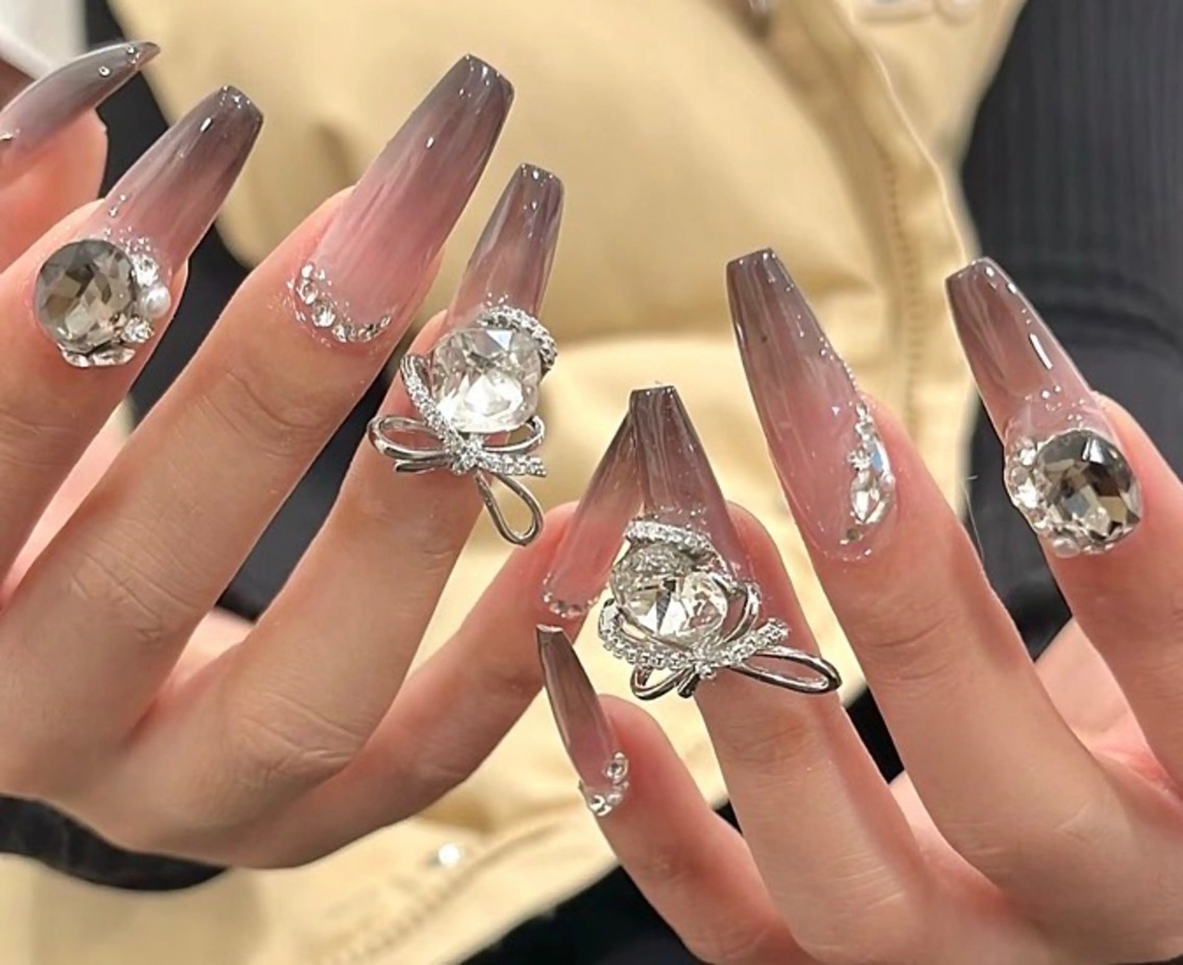 ネイル ハンドネイル ハンドケア 🍑 momo_nailのネイルデザイン