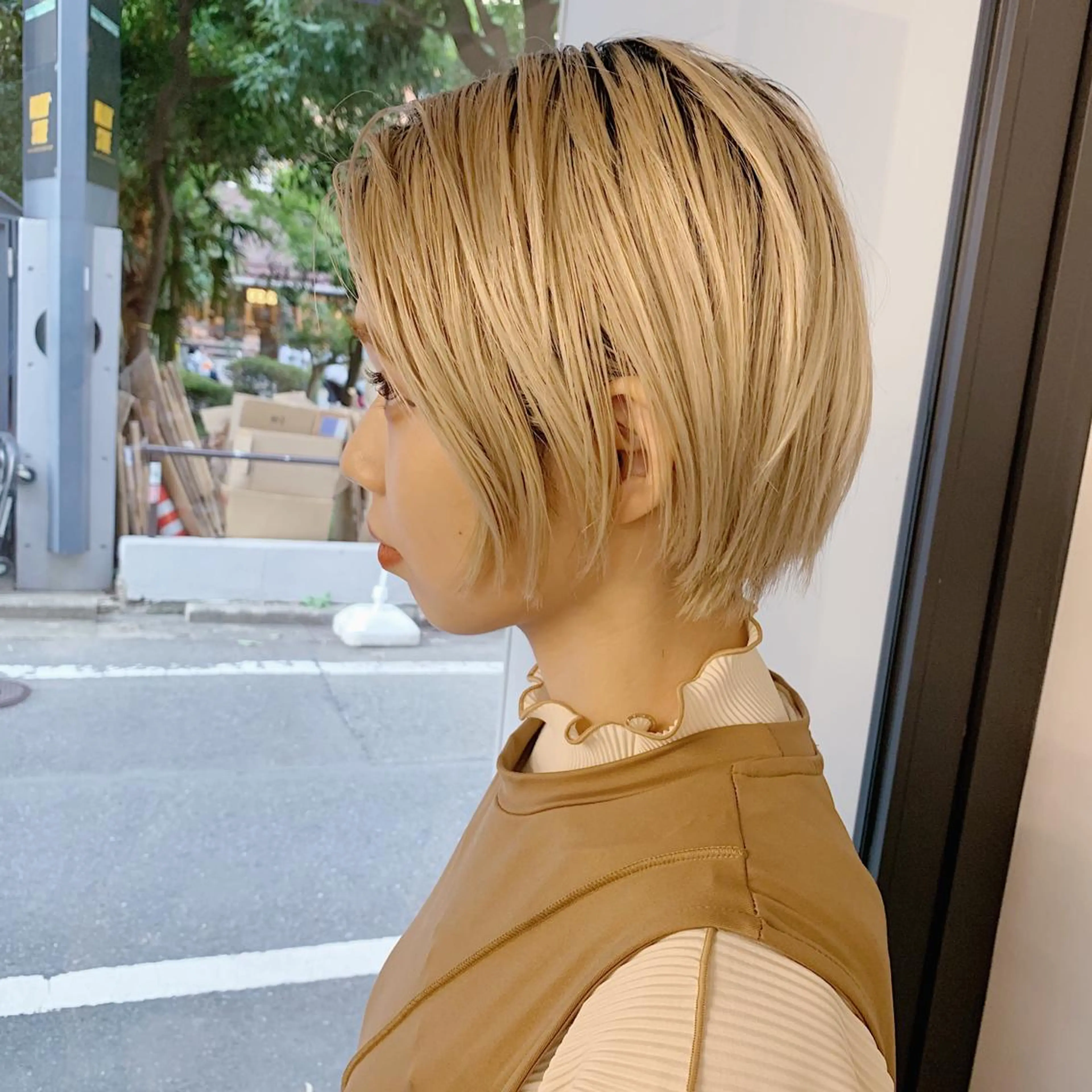 ショート カラー ヘアアレンジ Flamme Annaのヘアスタイル