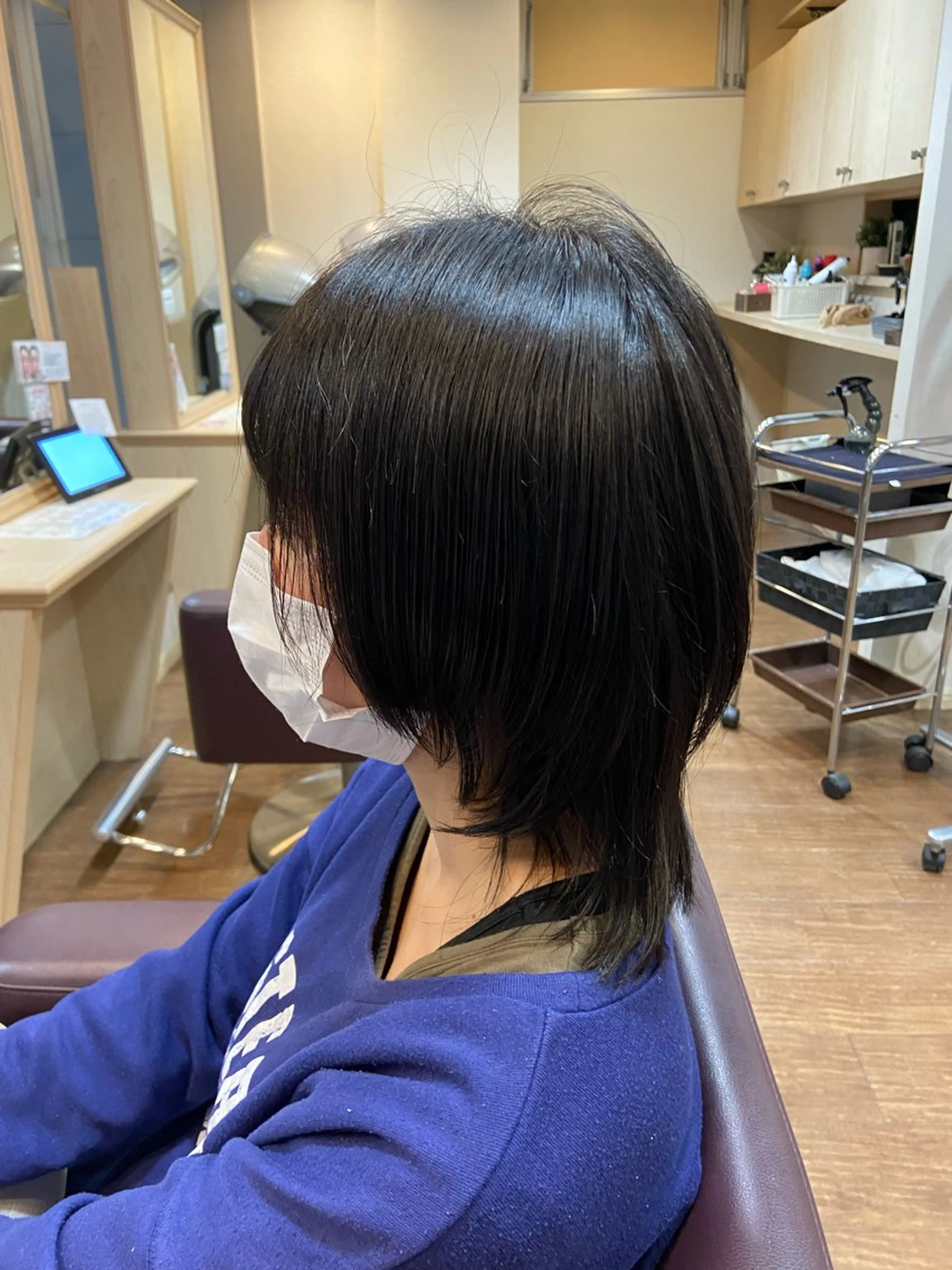 ミディアム コバヤシ ユウスケのヘアスタイル