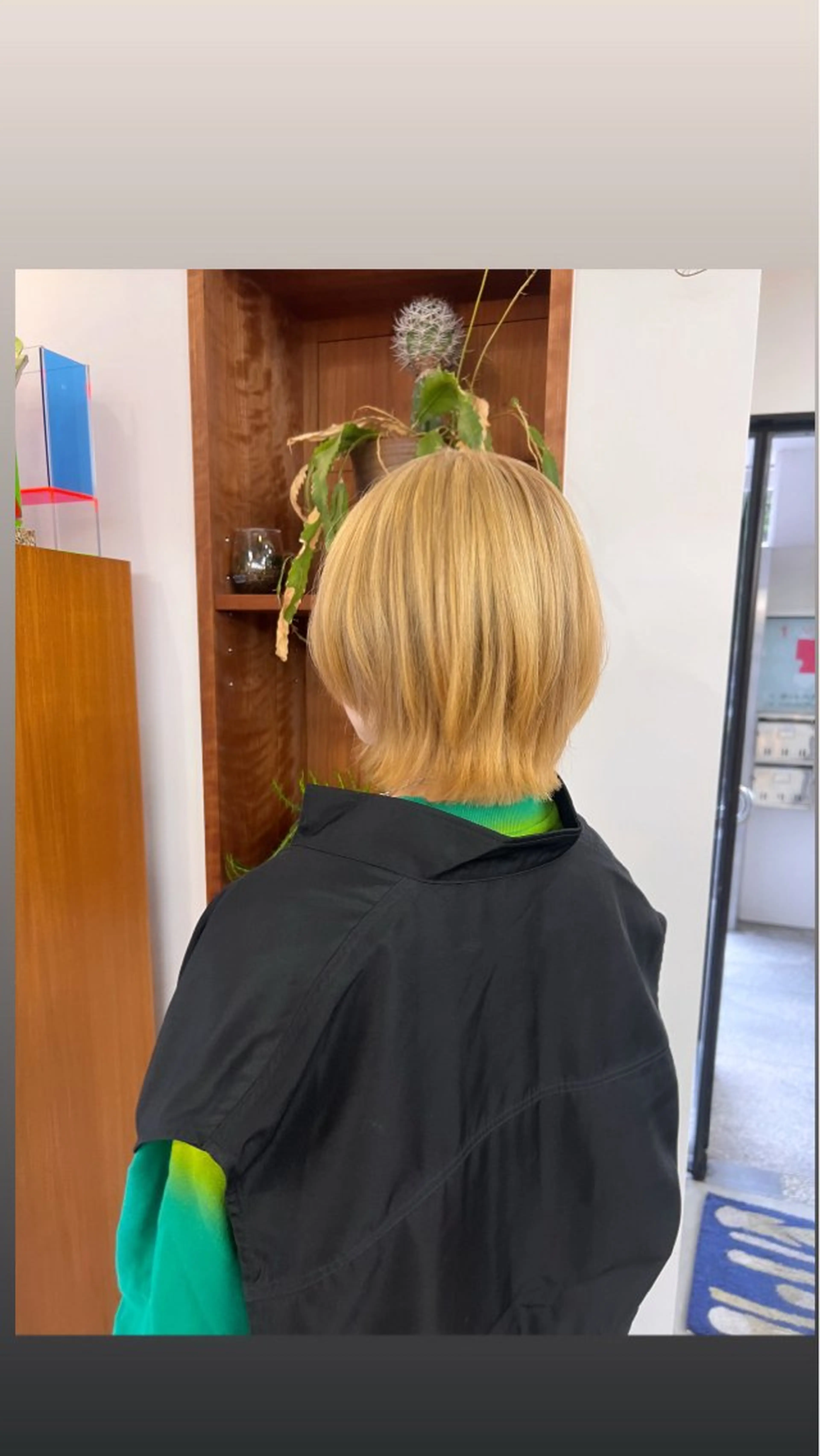 ショート ボブレイヤー ボブ レイヤーカット 石川 実咲のヘアスタイル