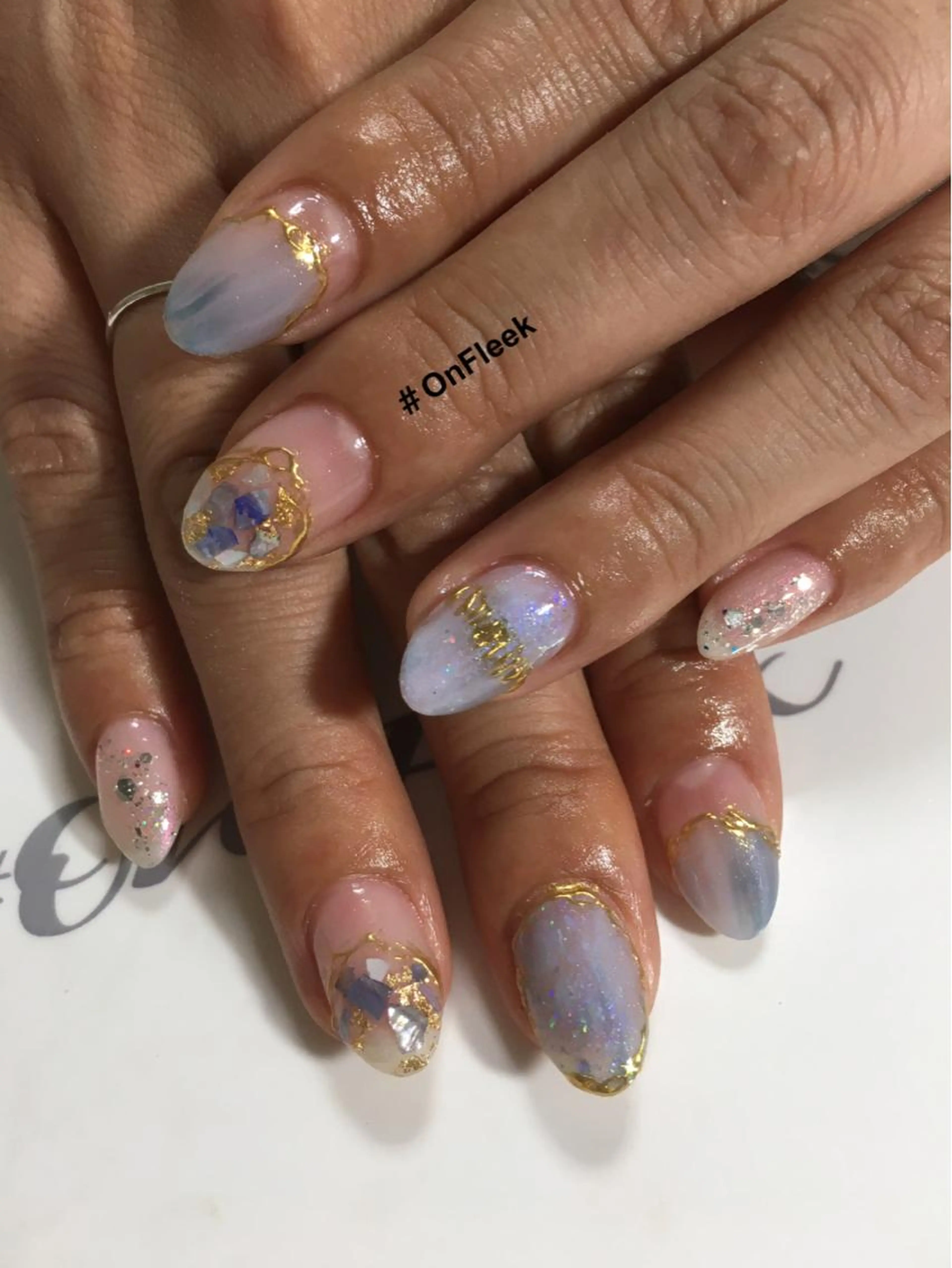 HAND（オフ・甘皮ケア込み）両手アート3本ずつ¥7,500 ※マグネット、ミラー+200／本の写真