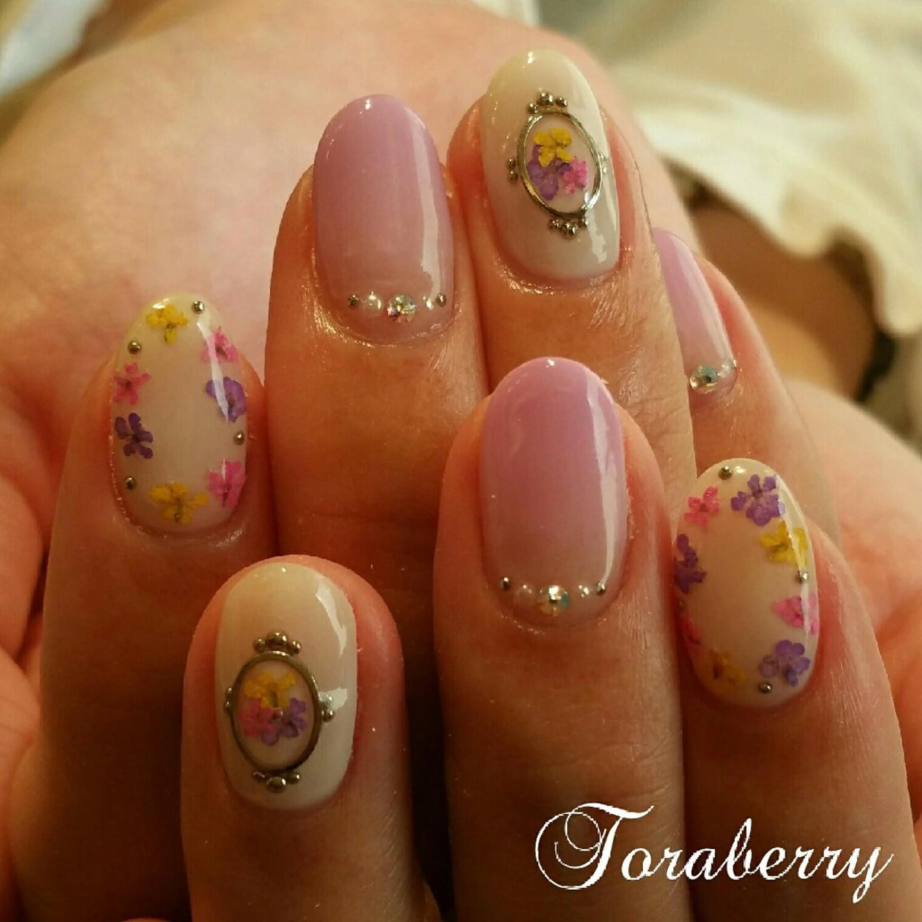 ネイル ネイリスト なつみのネイルデザイン