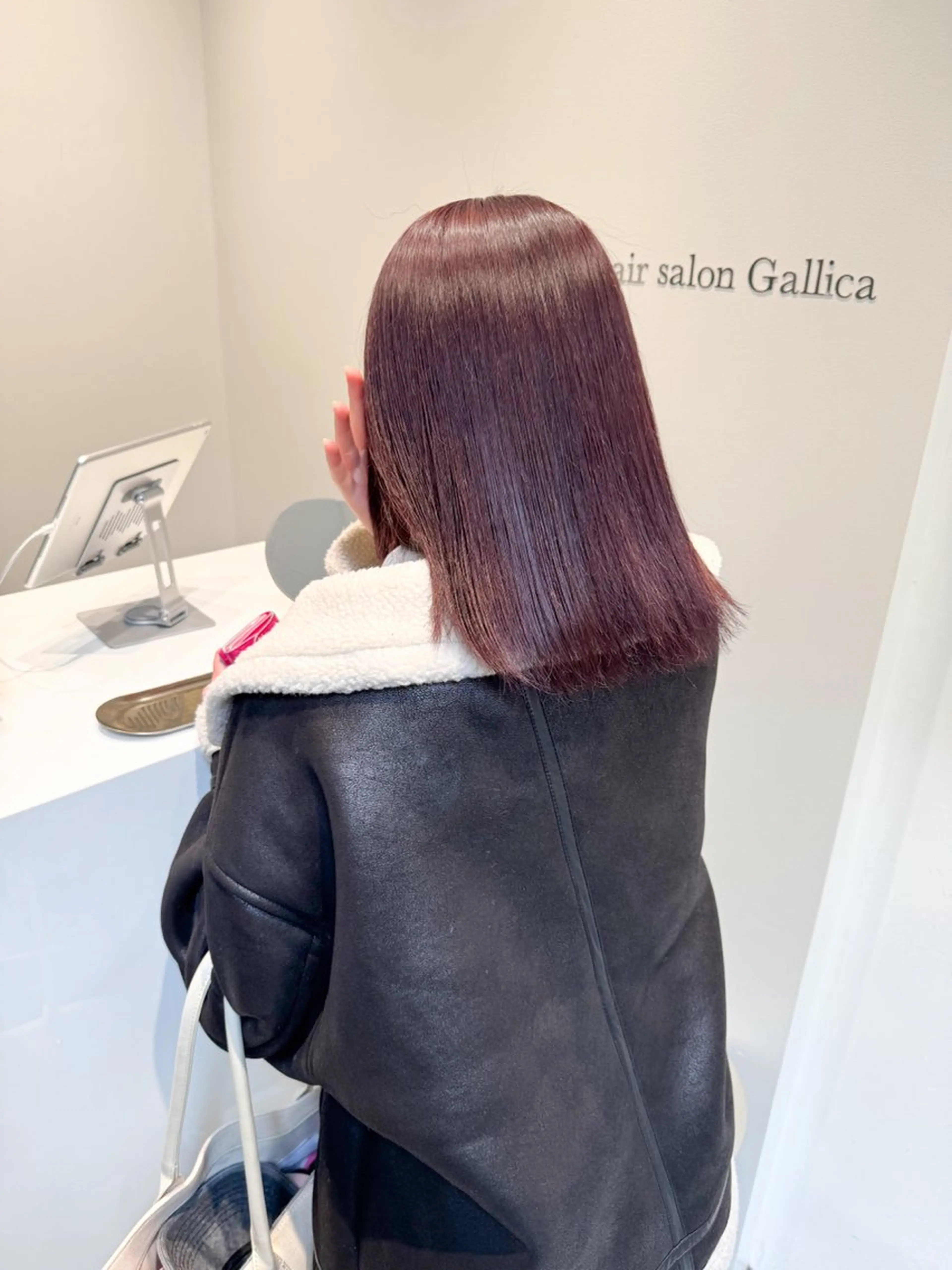 ミディアム カラー ヘアカラー ひかり／ベージュ ／似合わせカットのヘアスタイル