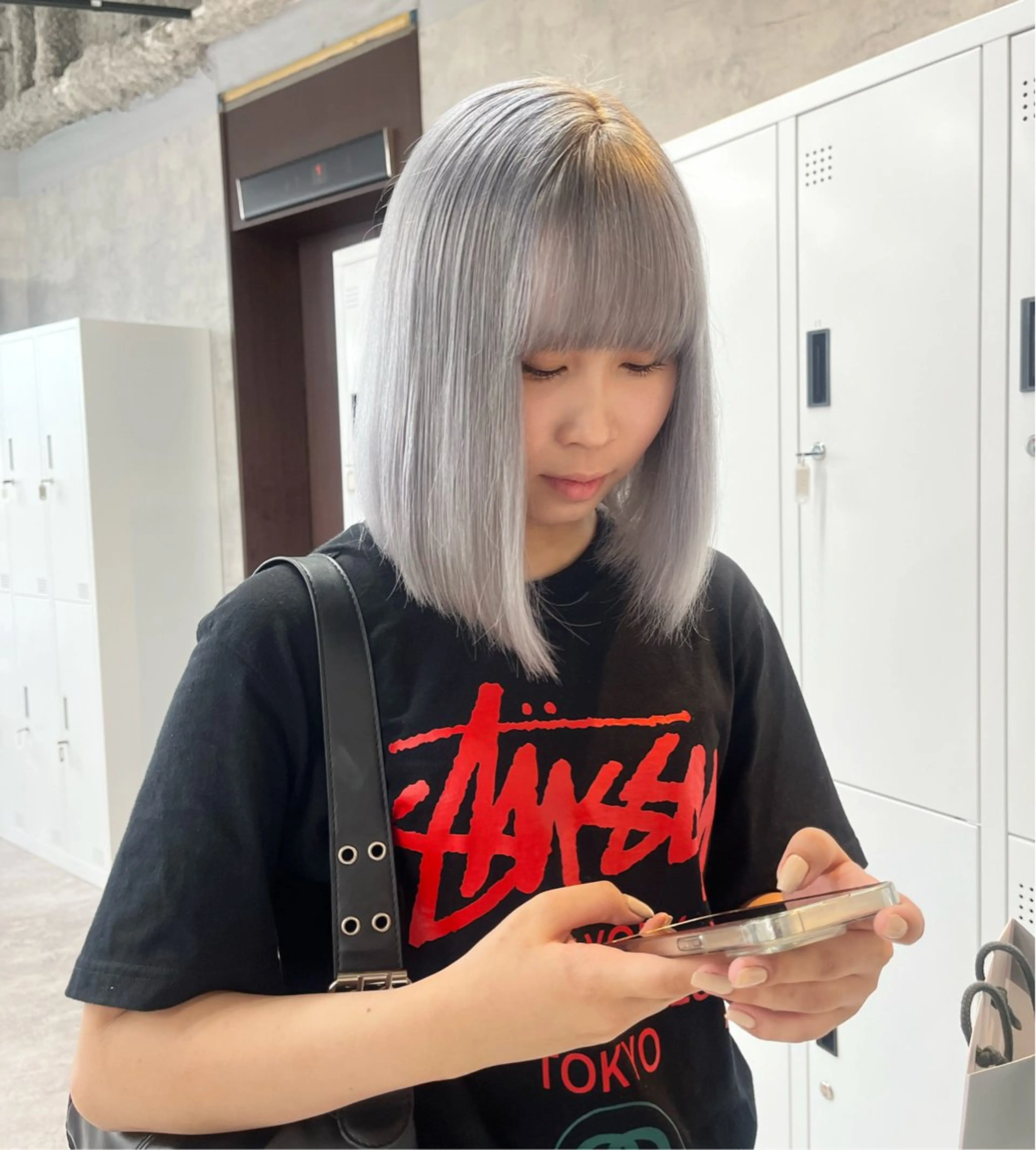 ミディアム カラー ハイトーン/レイヤー 💜Akaneのヘアスタイル