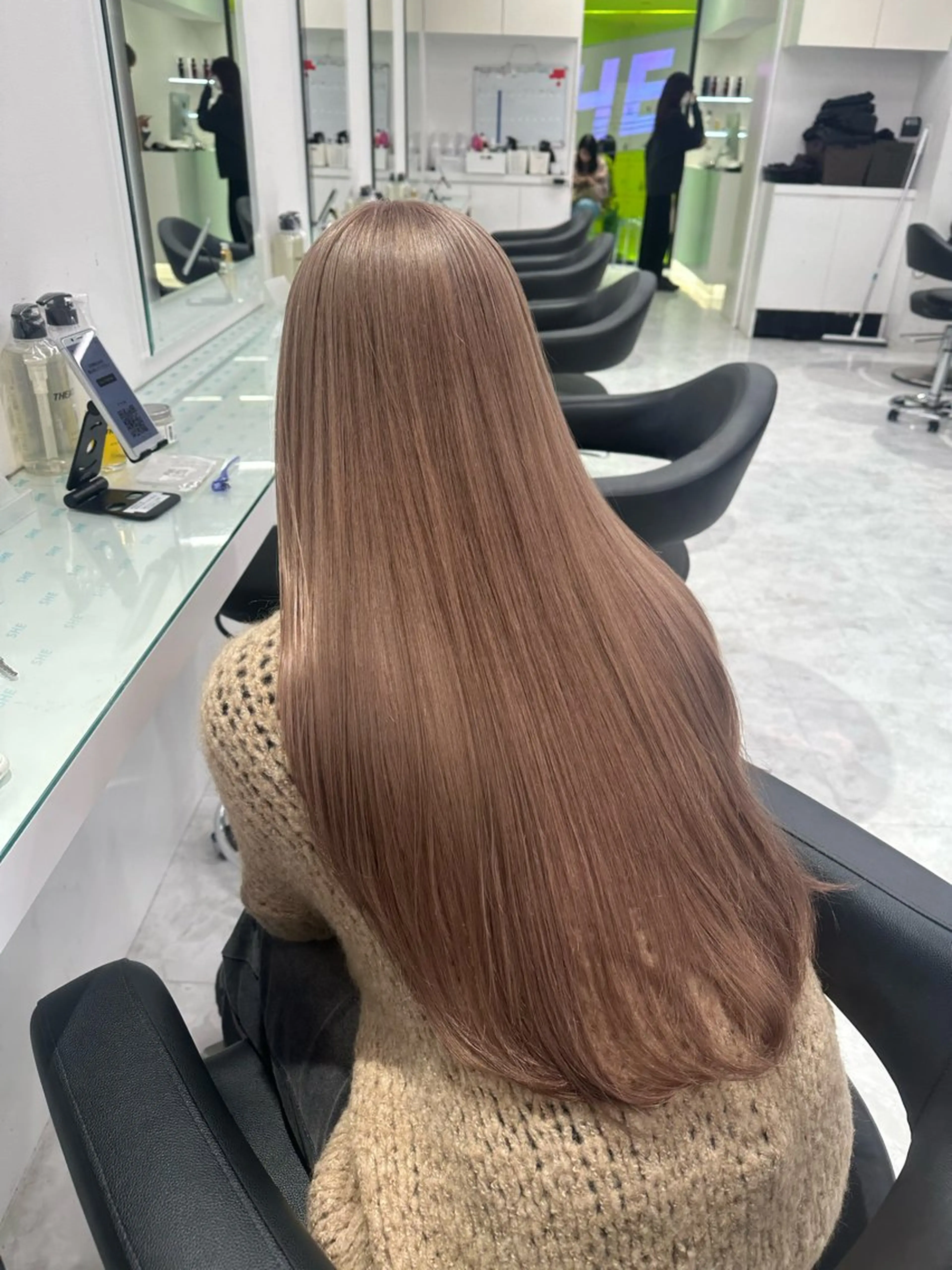 セミロング カラー ヘアカラー トリートメント ヘッドスパ ヘアセット ❄最強かわいいカラー ❄️MINA❄️のヘアスタイル