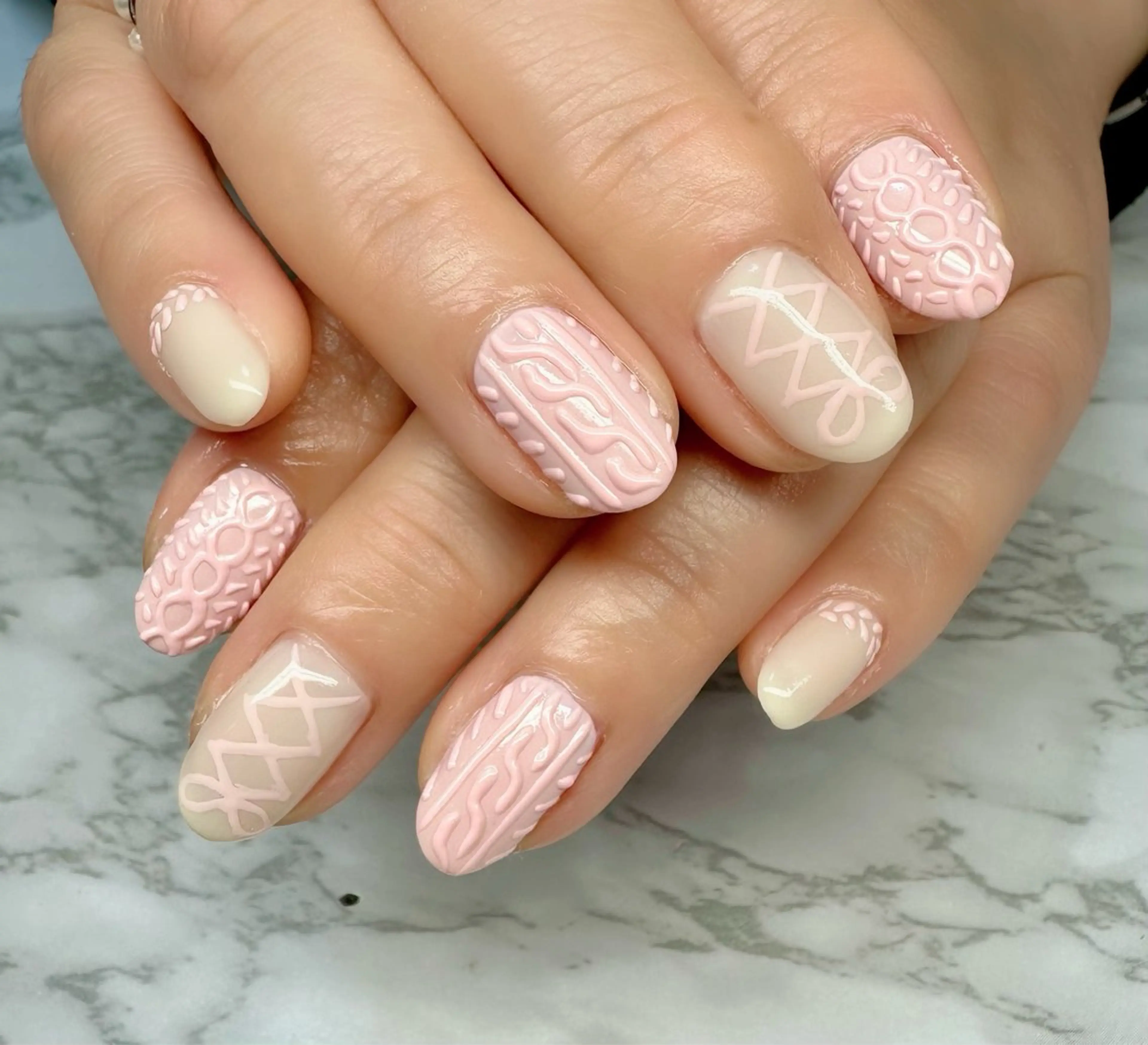 ネイル アートネイル オーロラネイル ラメ(グリッター) ニュアンスネイル 冬ネイル M.N_ nailのネイルデザイン