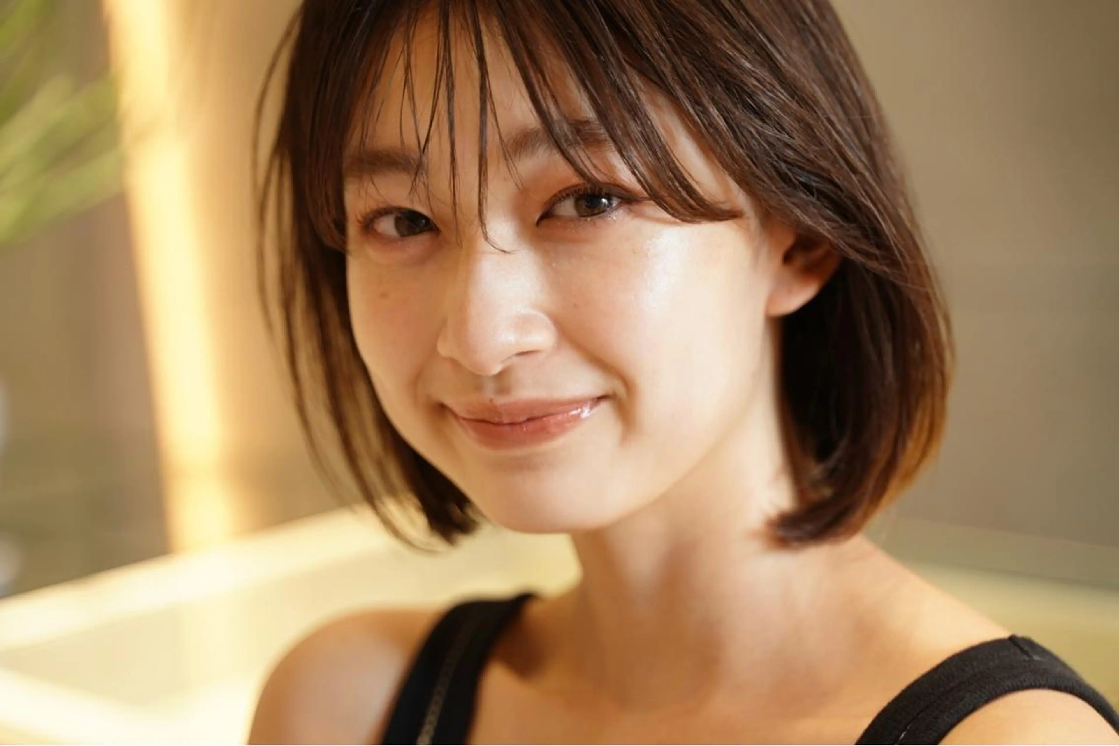 ミディアム 三上 恵里奈のヘアスタイル