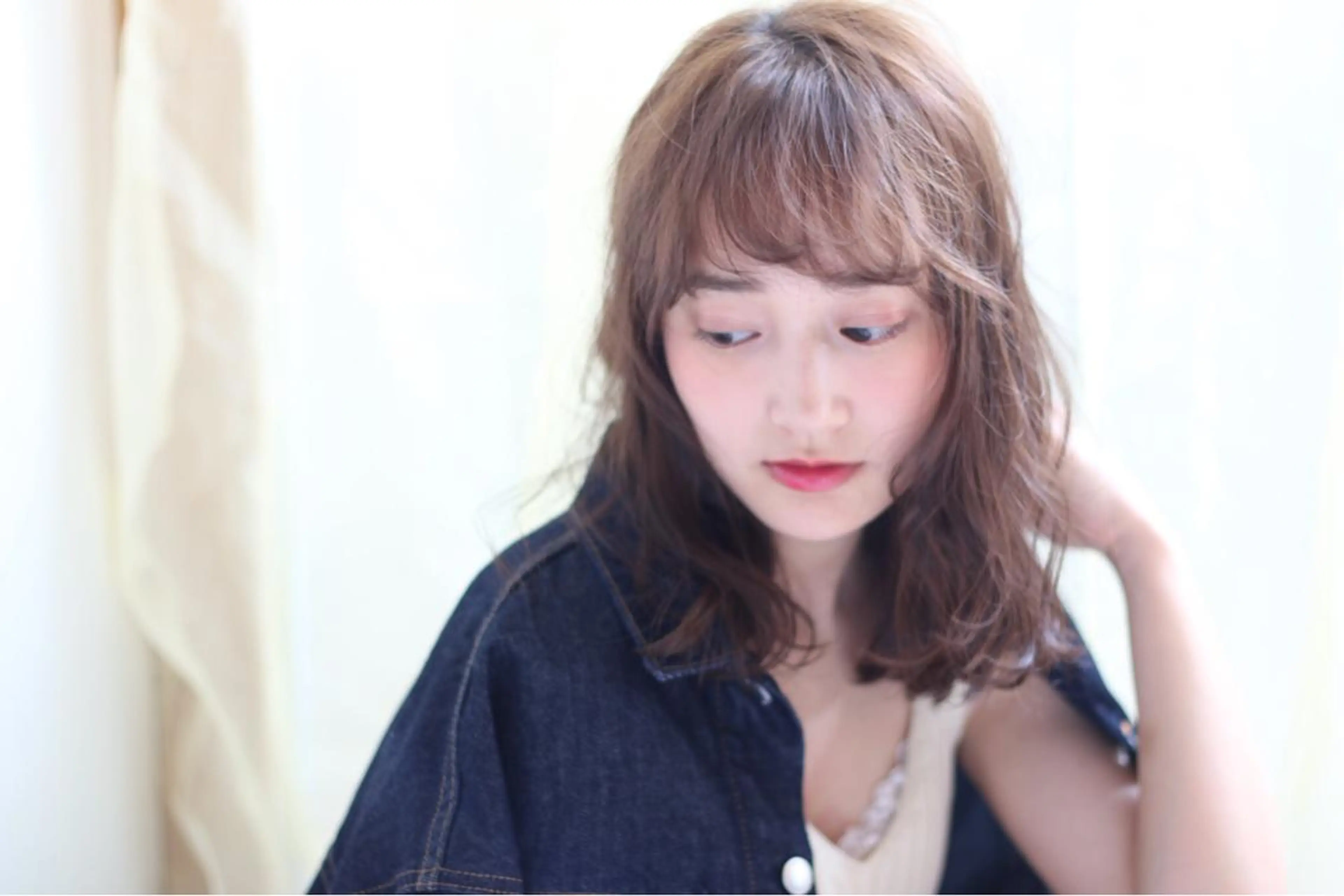 セミロング カラー 加藤 綾華のヘアスタイル