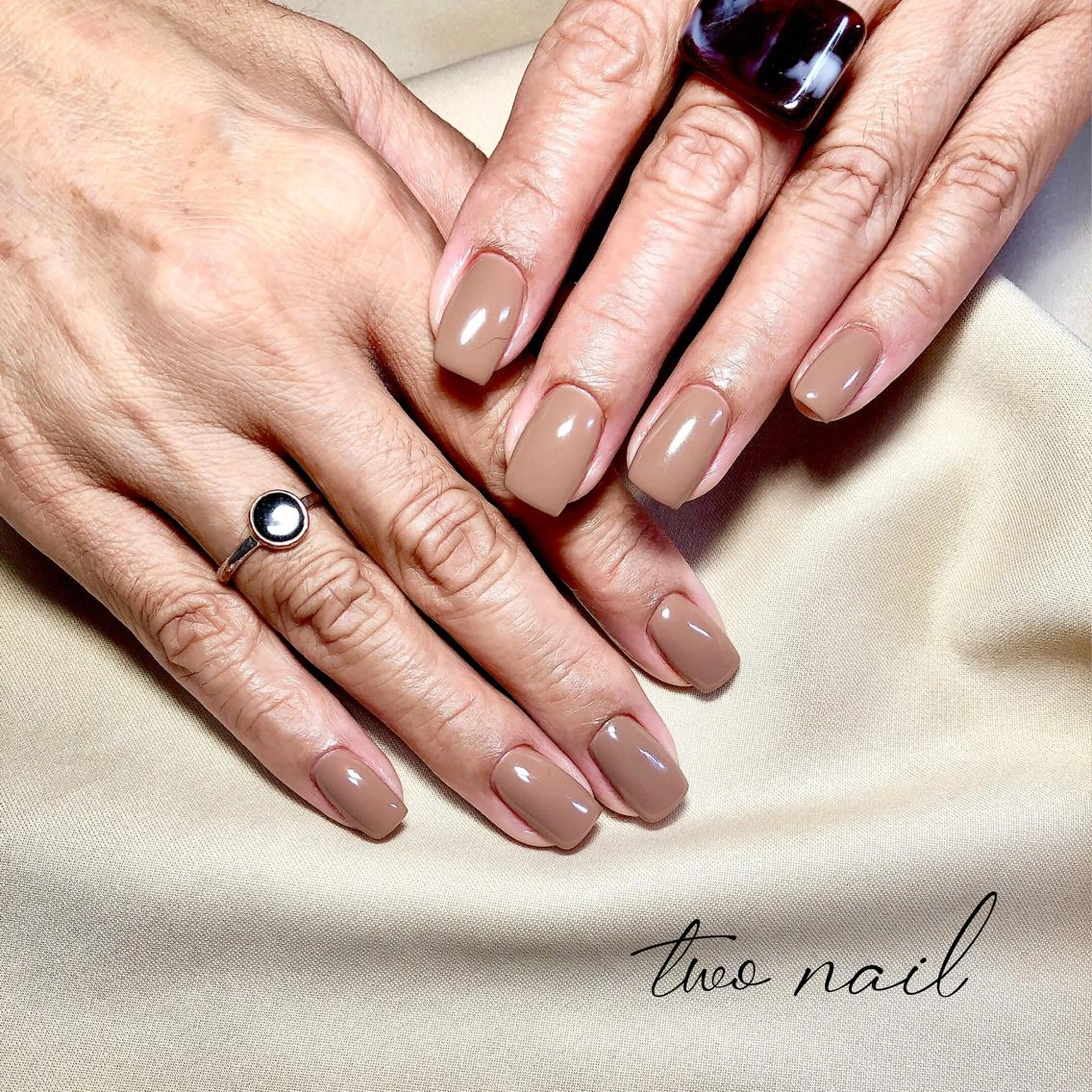 ネイル アートネイル ブラウン フットネイル ハート ニュアンスネイル ハンドネイル two nailのネイルデザイン