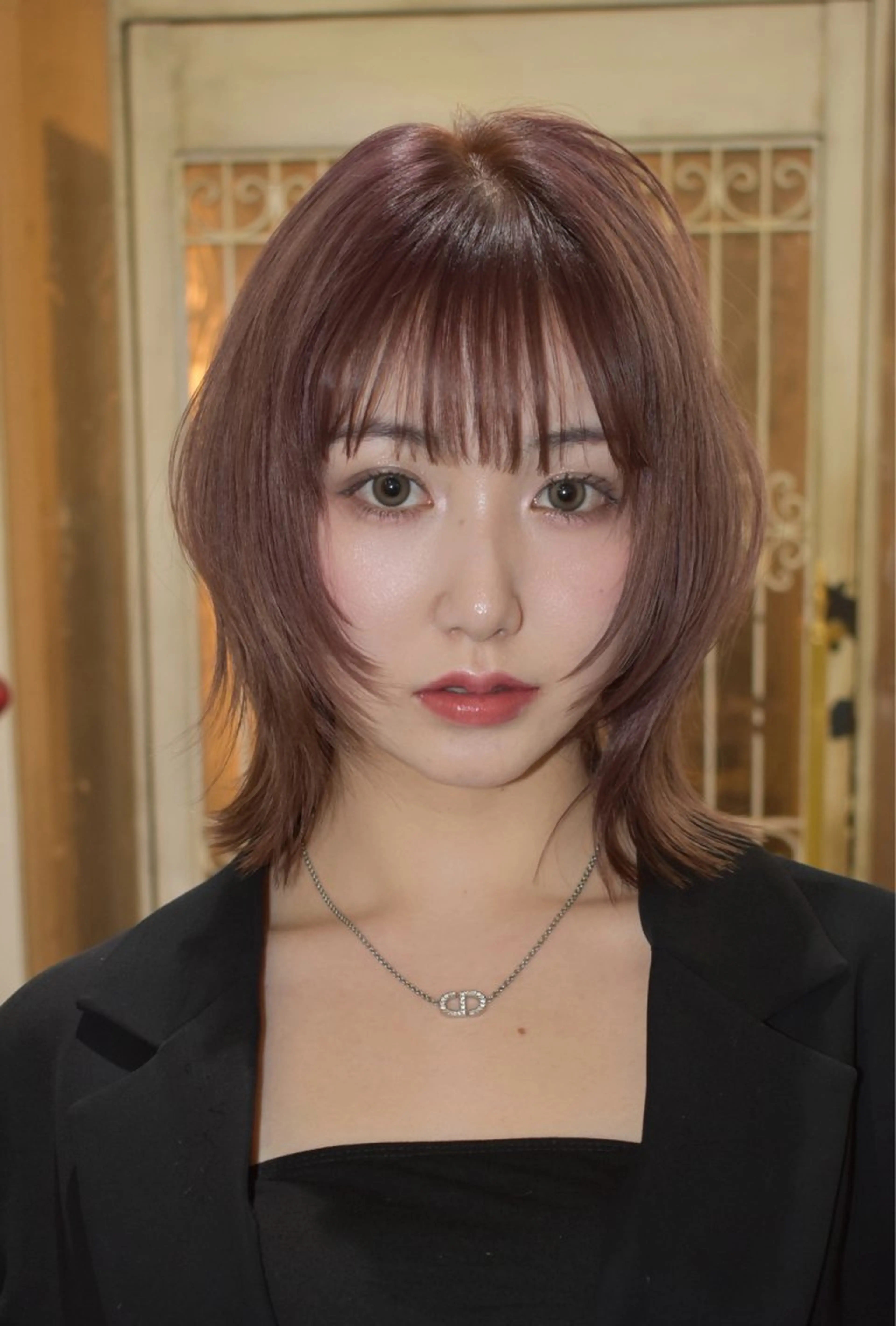 ミディアム カット 透明感×レイヤー /荻野宗一郎のヘアスタイル