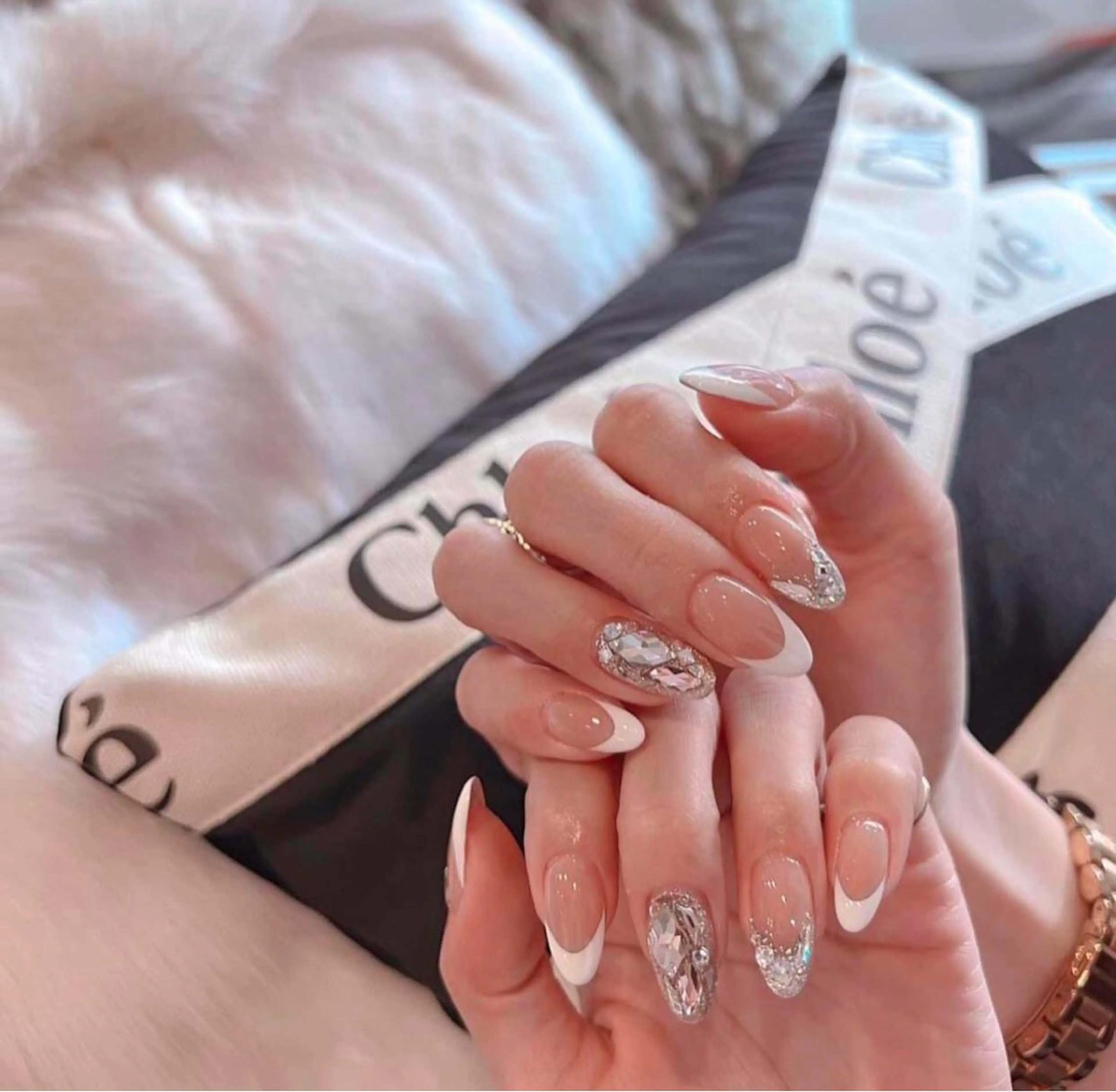 ネイル アニマル柄 オーロラネイル チークネイル フラッシュネイル ジェルネイル Lina nail所属・Lunaa 池袋のネイルデザイン