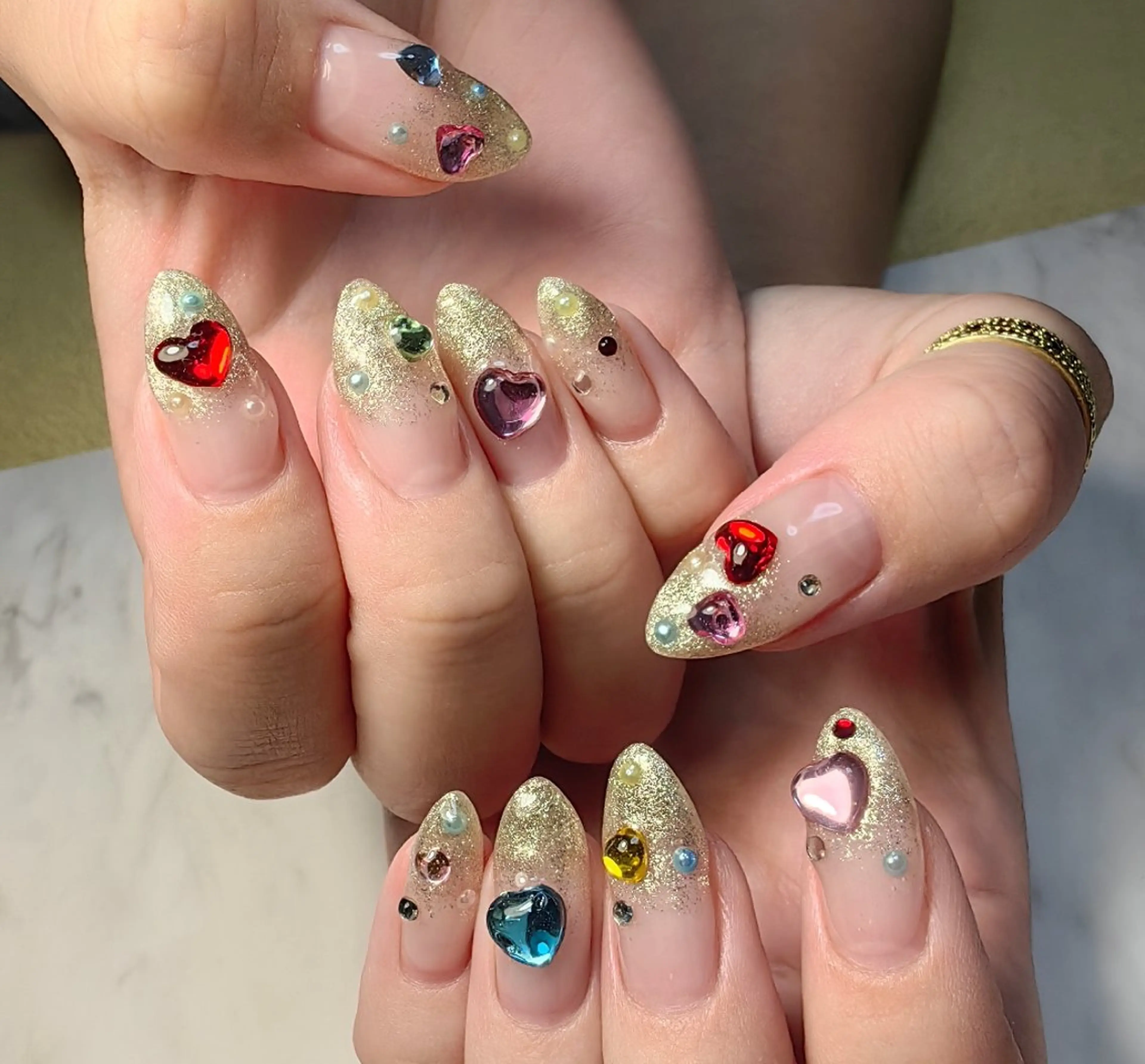 ネイル ストーンネイル ハンドネイル reve あやののネイルデザイン