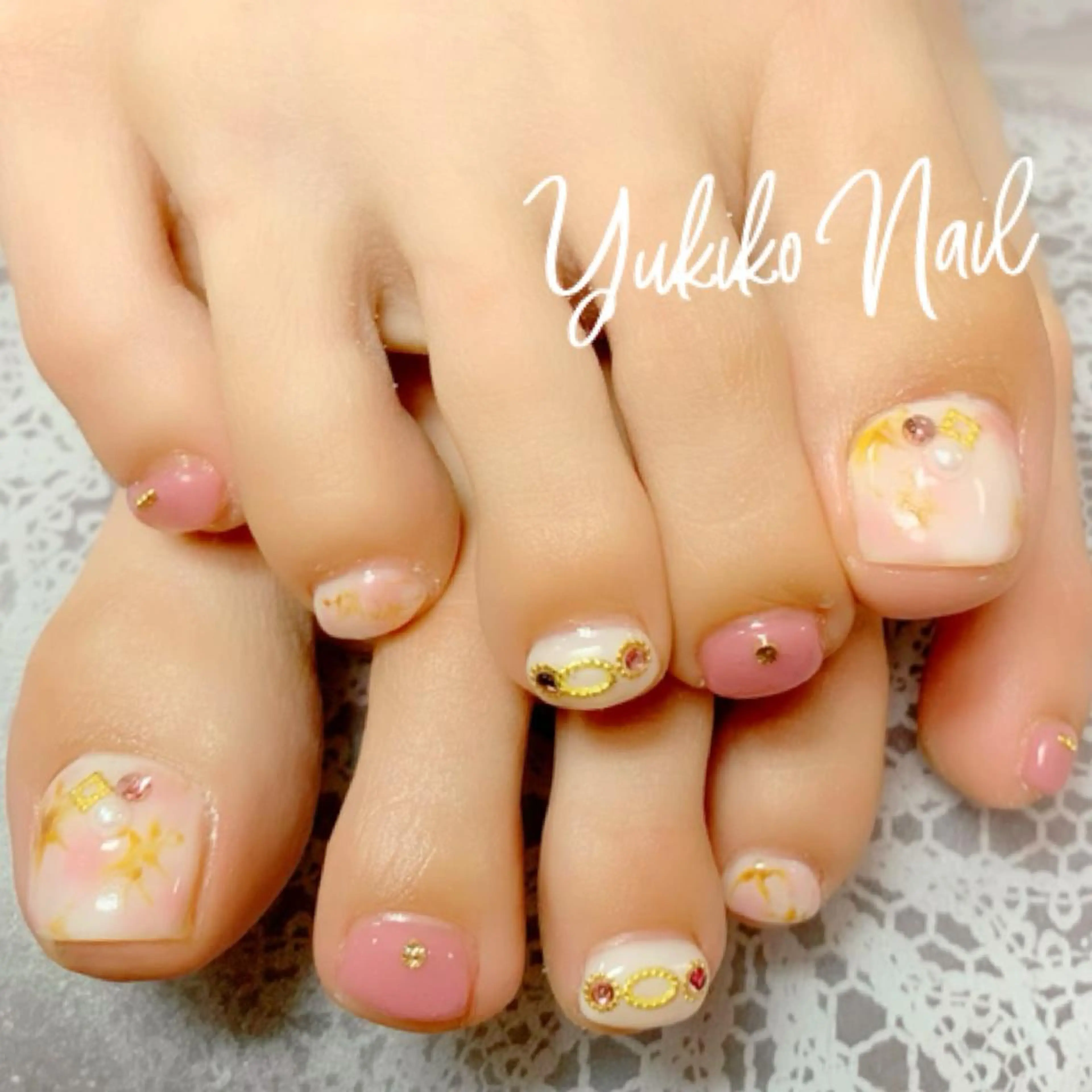 ネイル フットネイル ニュアンスネイル ピンク ユキコ ネイルのネイルデザイン