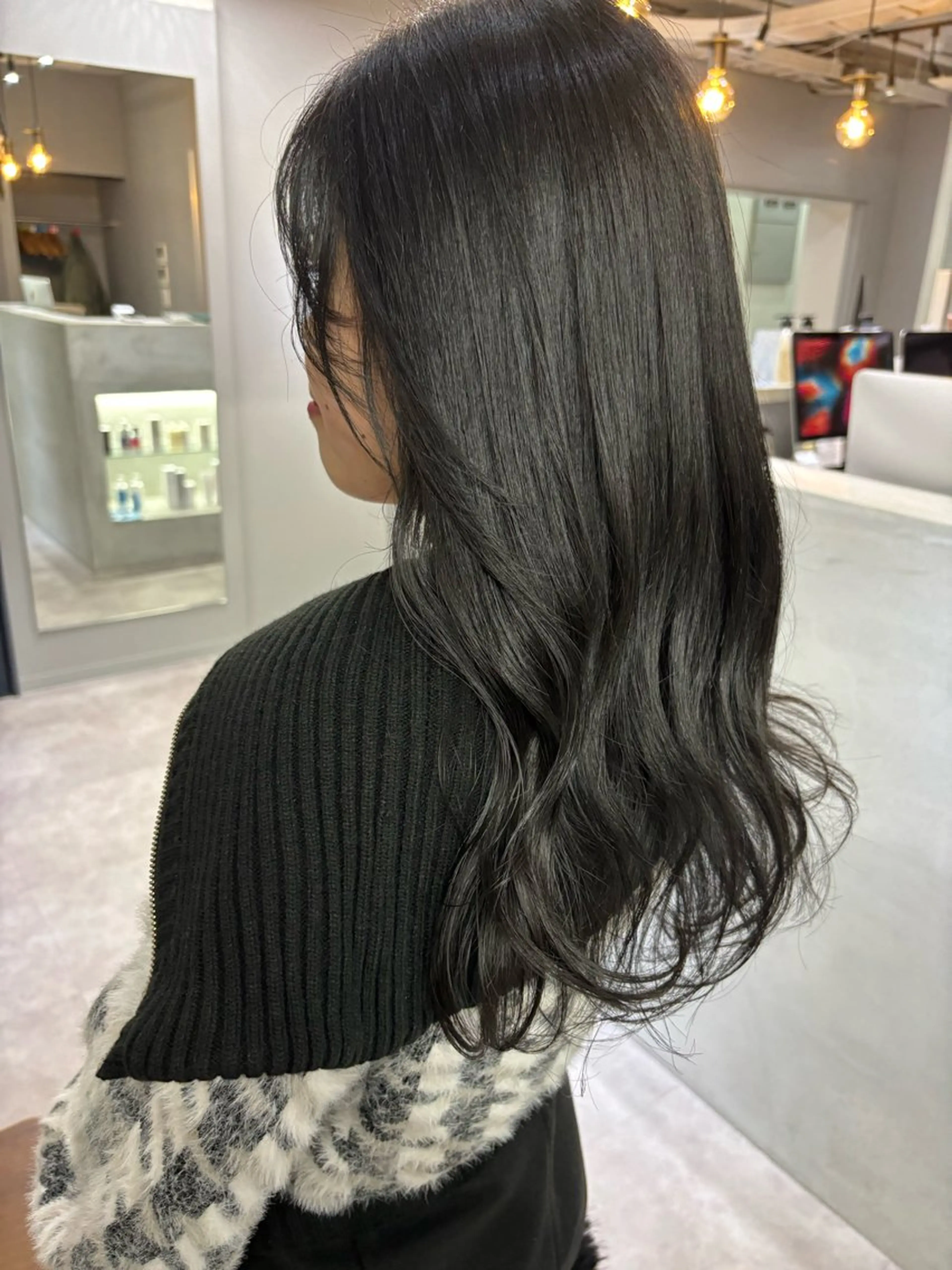 ロング カラー 黒髪 ブルーカラー ブルーブラック きよはらちさき🍑 柔らかカラー🌱🫧のヘアスタイル