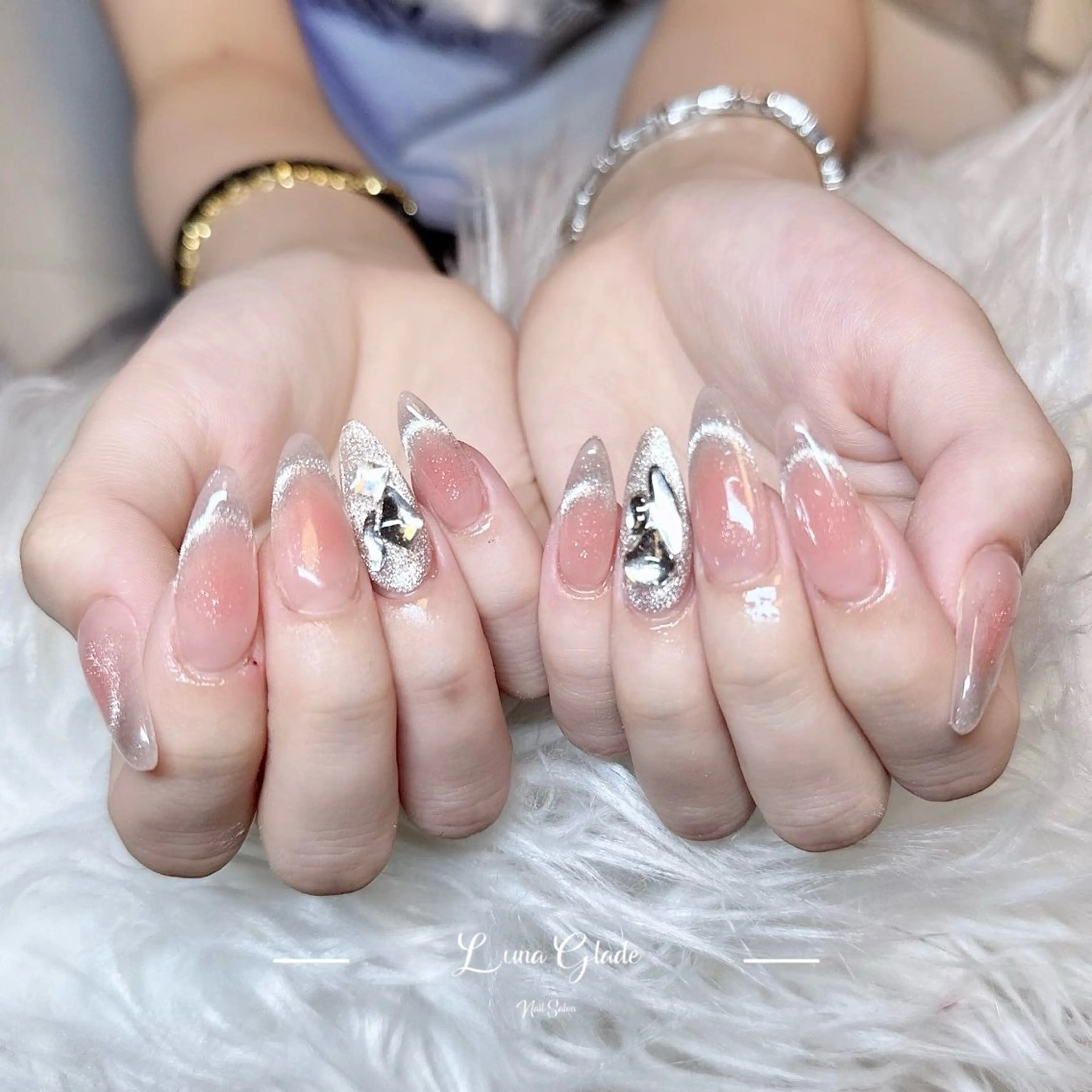 ネイル ハンドネイル Luna Gladeのネイルデザイン