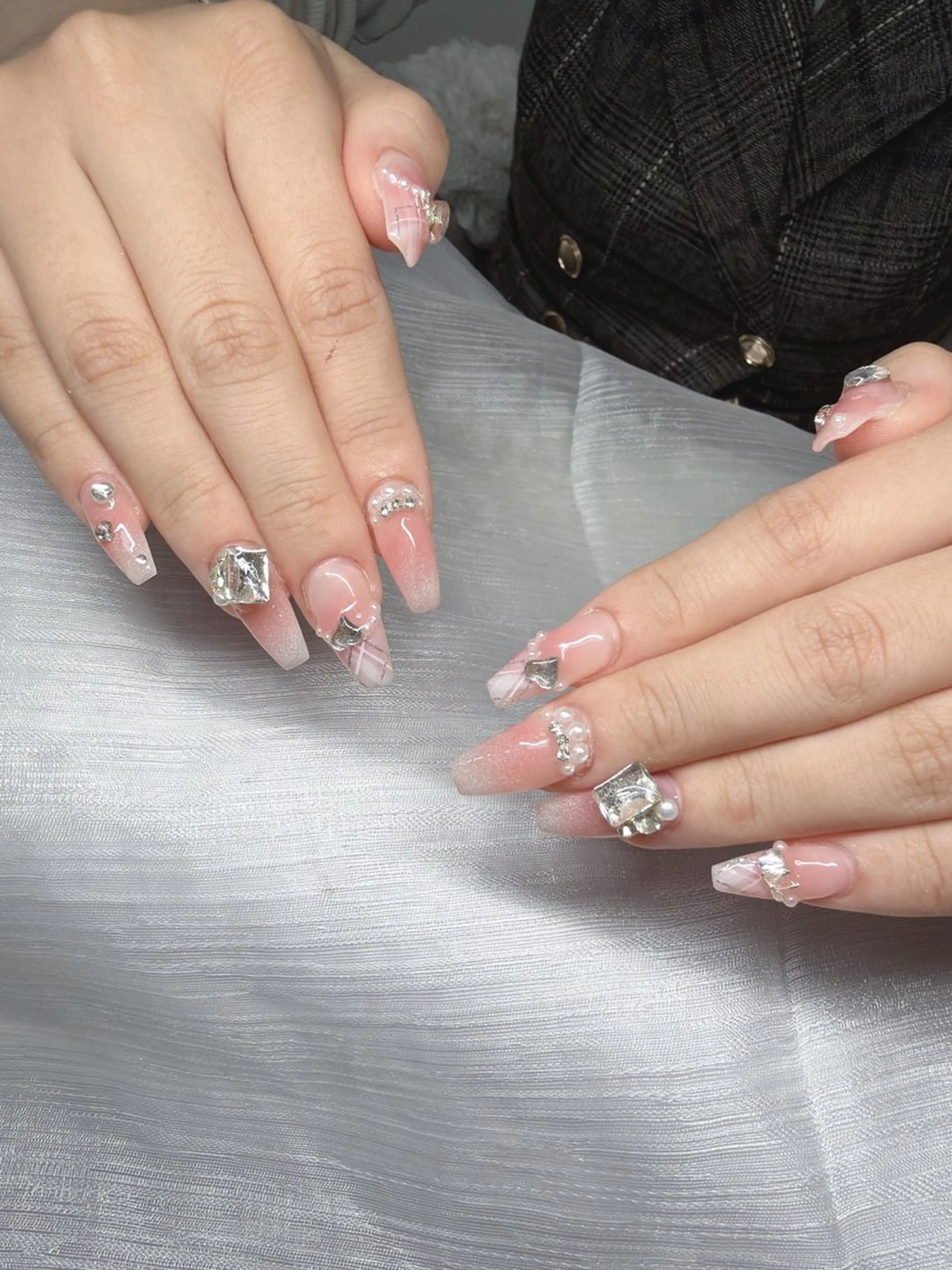 ネイル ハンドネイル Lee Nailsのネイルデザイン