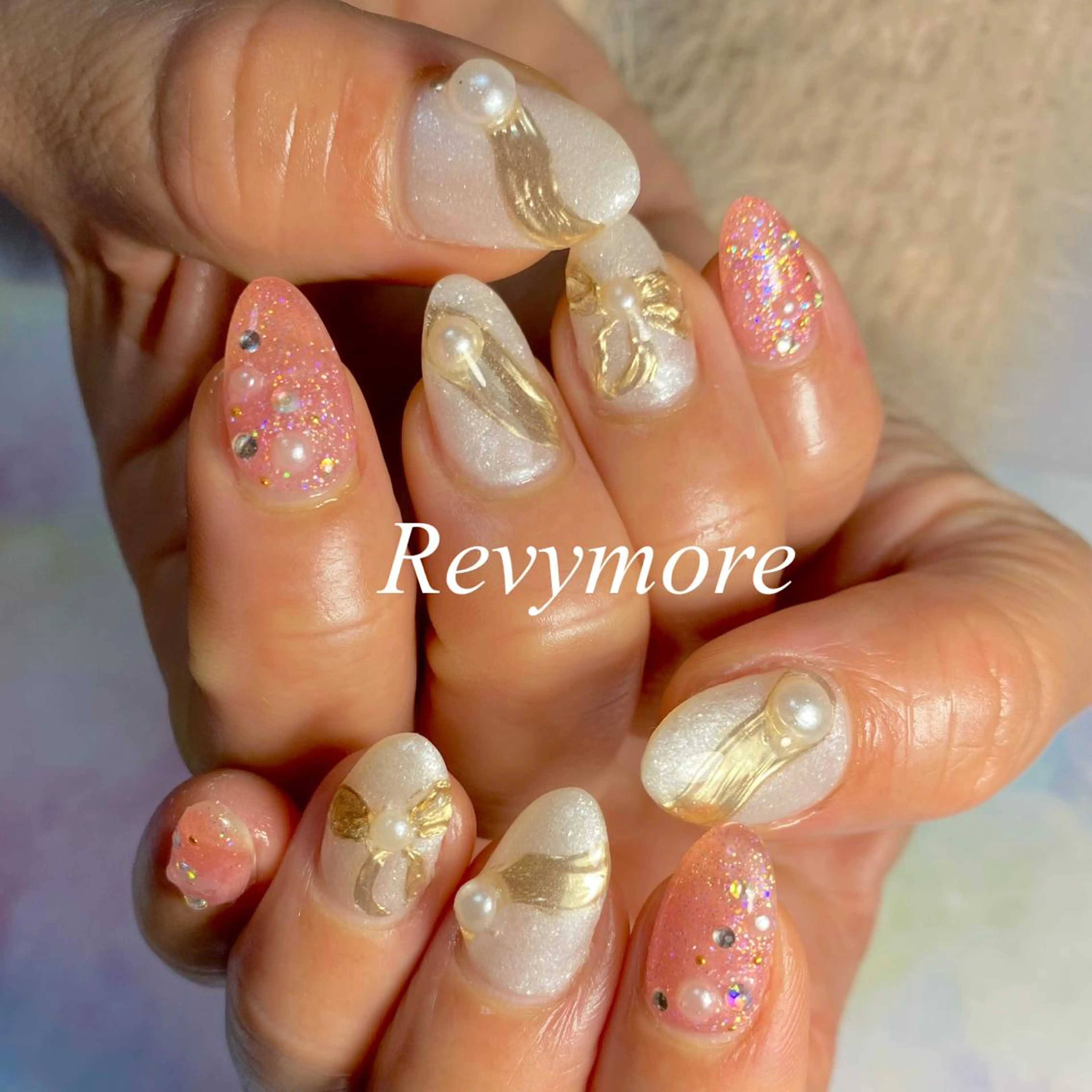 ミディアム ネイル アートネイル ジェルネイル ミラーネイル ニュアンスネイル オフィスネイル nail salon Revymore所属・nail salon Revymoreのネイルデザイン