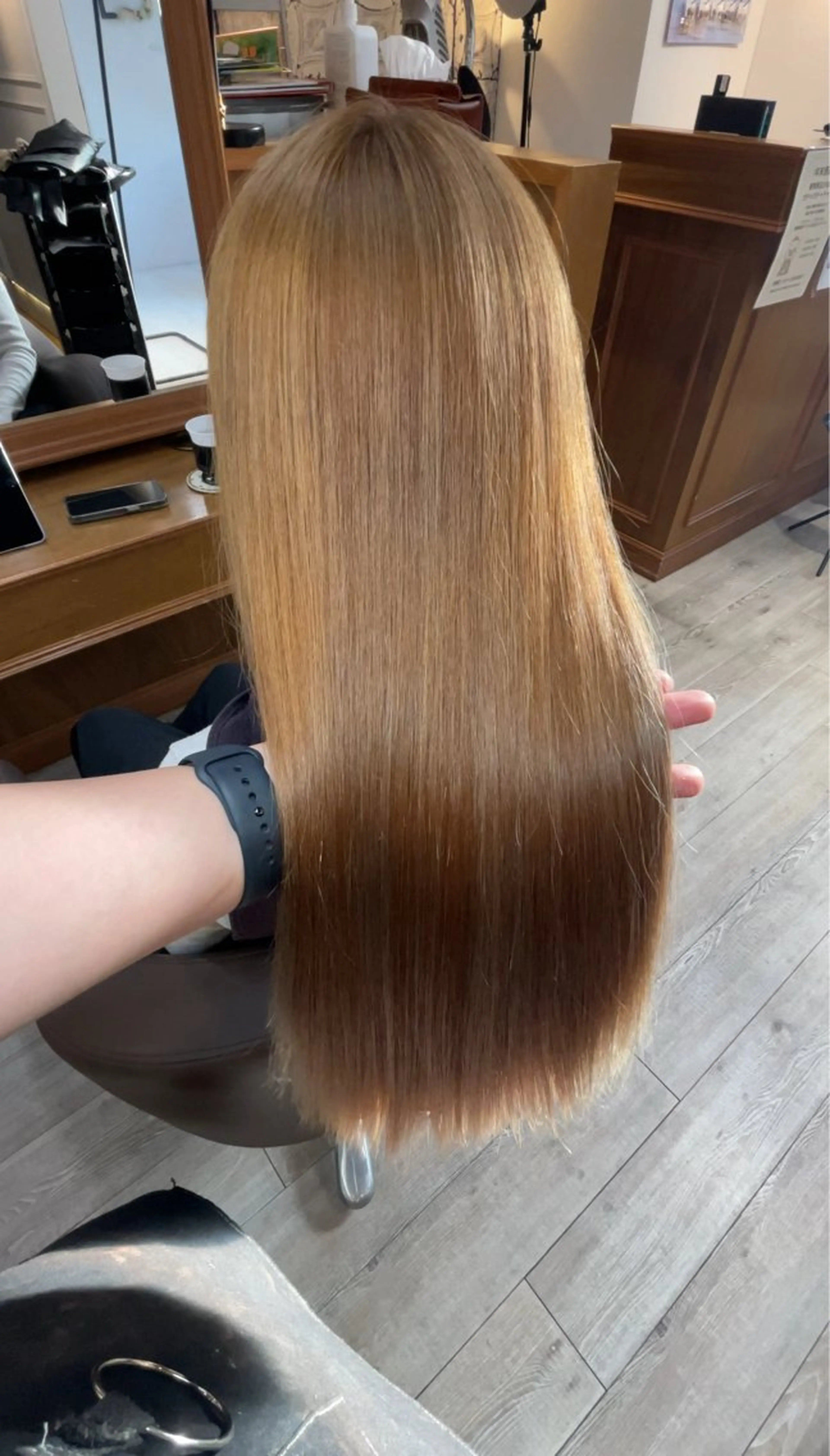 ロング ヘアカラー トリートメント れい|髪質改善| カラー|高槻|大阪のヘアスタイル