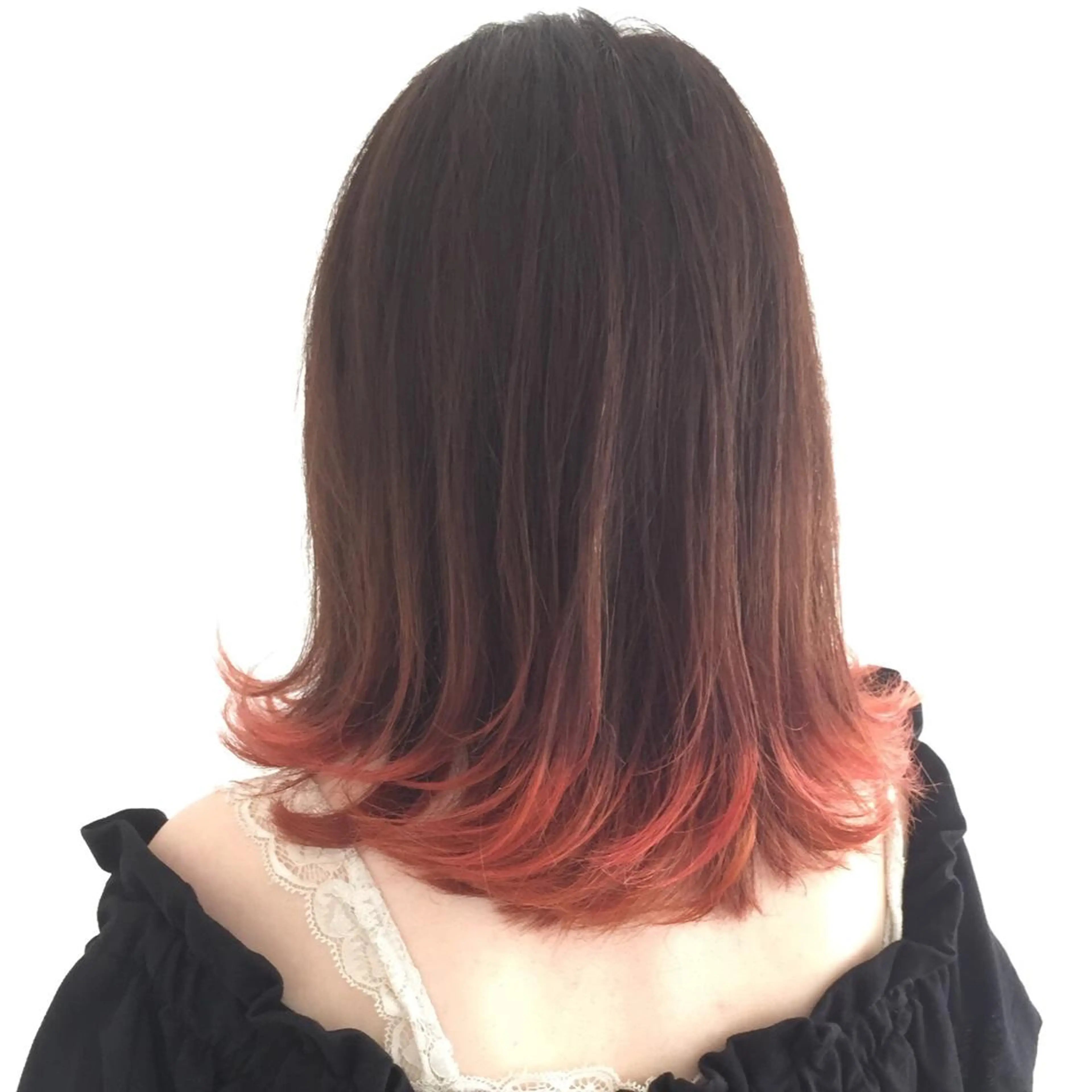 ミディアム カラー レッドカラー 中林 由佳のヘアスタイル