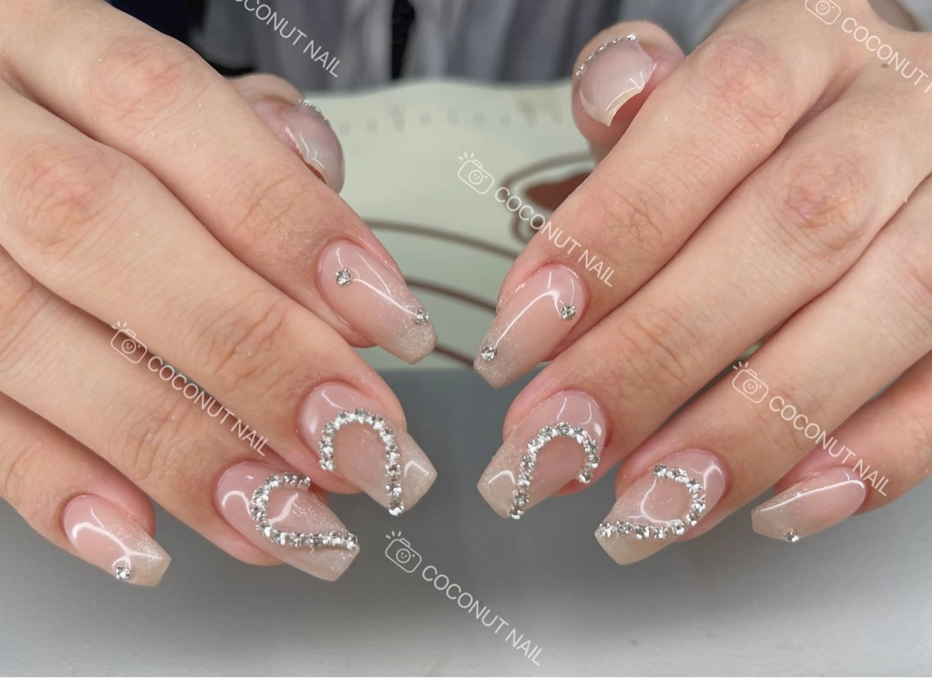 ネイル ハンドネイル 神田 ココナッツのネイルデザイン