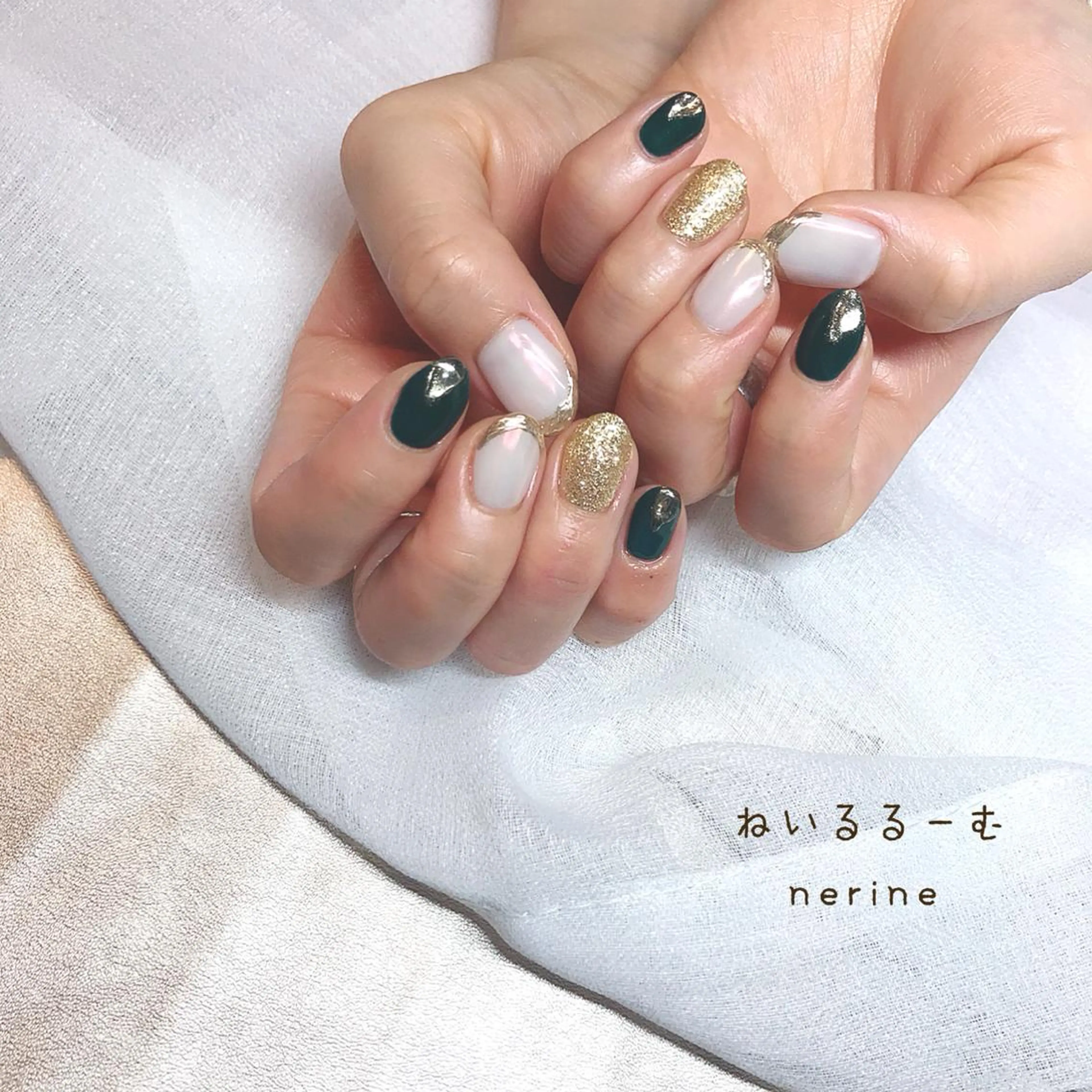 ネイル グリーン ミラーネイル NAILST Naomiのネイルデザイン