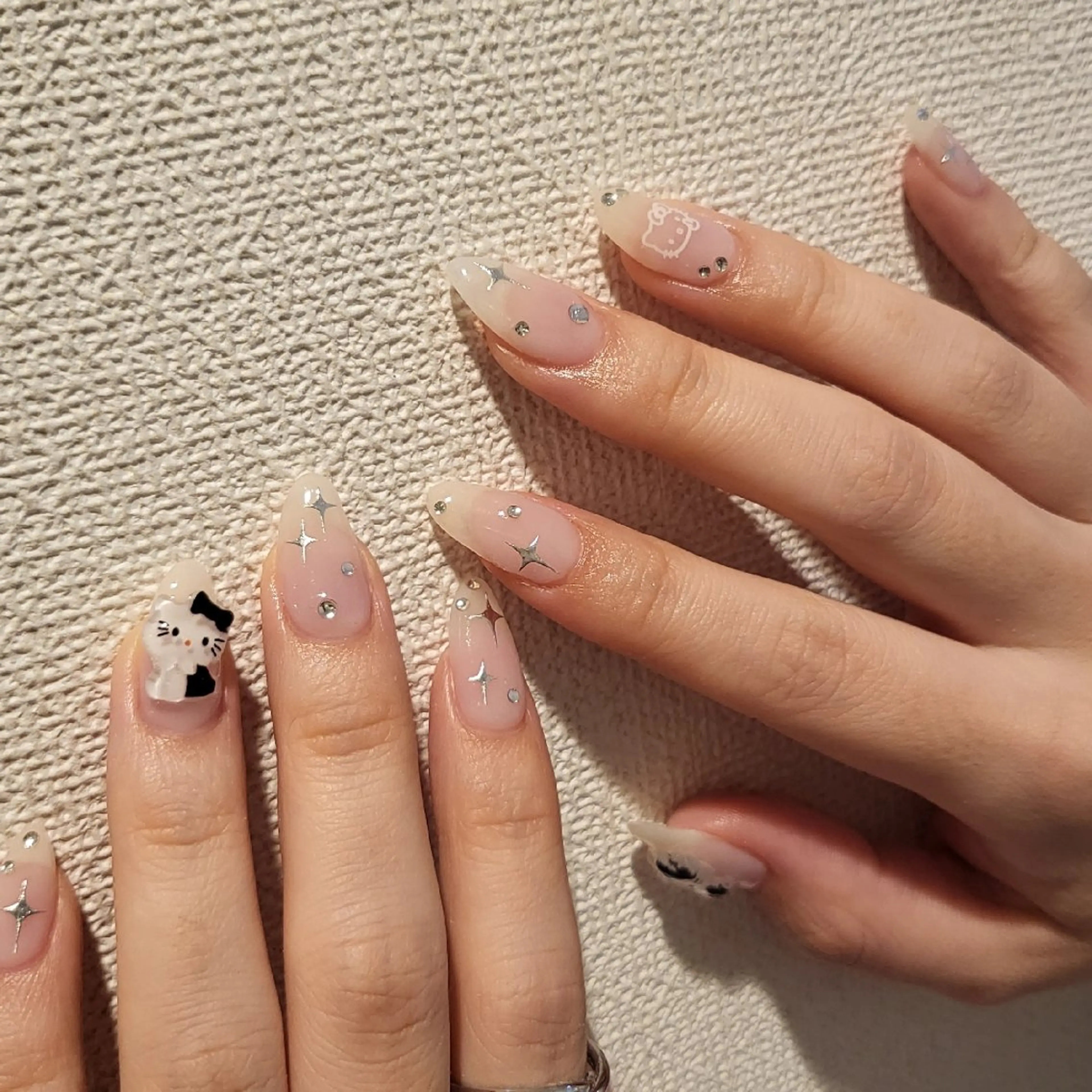 ネイル ハンドネイル フットネイル ハンドケア ChouChou  NAILSALONのネイルデザイン