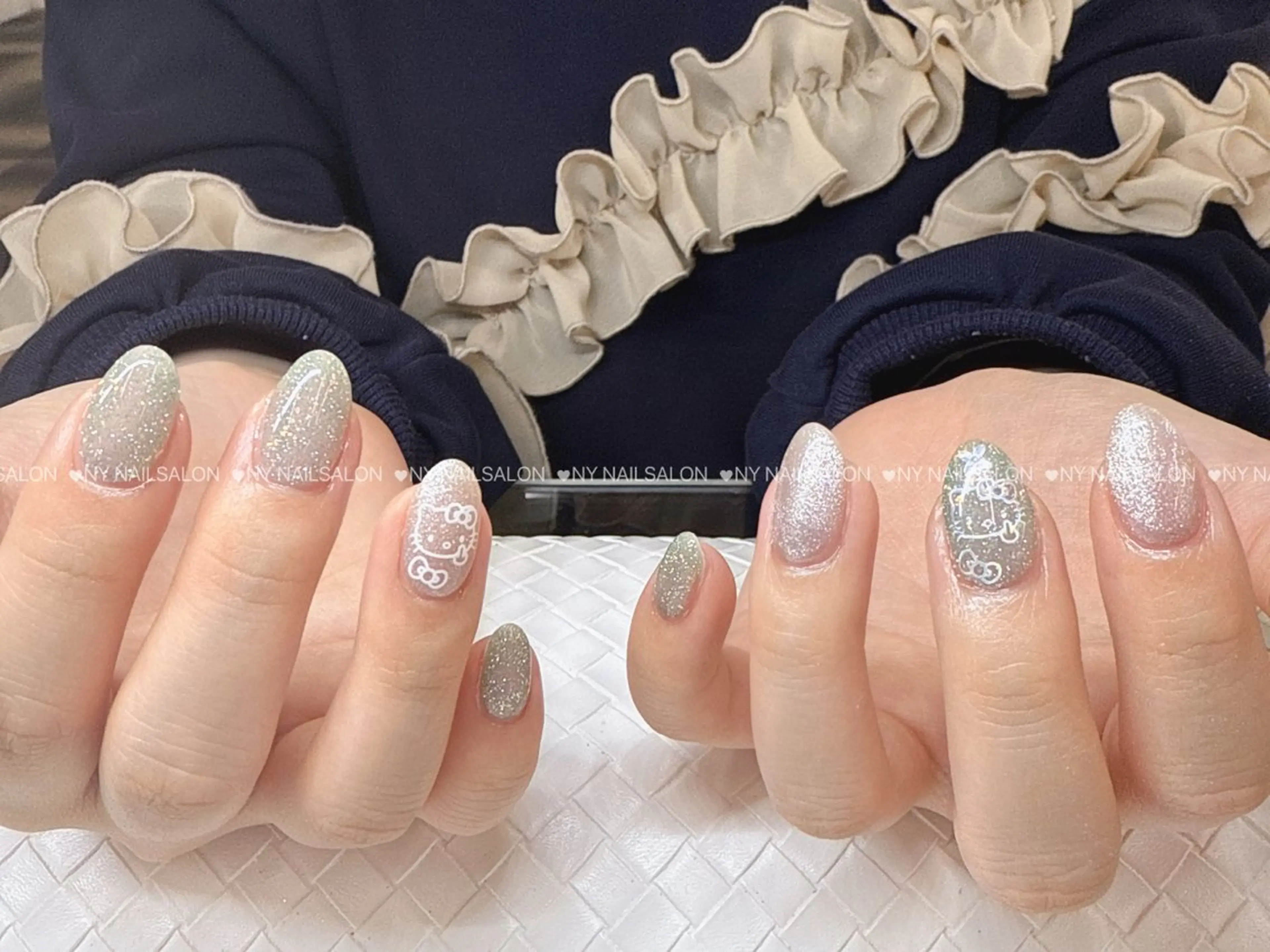 ネイル 長さ出し フットネイル フレンチネイル ジェルネイル ガーリー ハンドネイル NYネイルサロン 千葉中央店のネイルデザイン