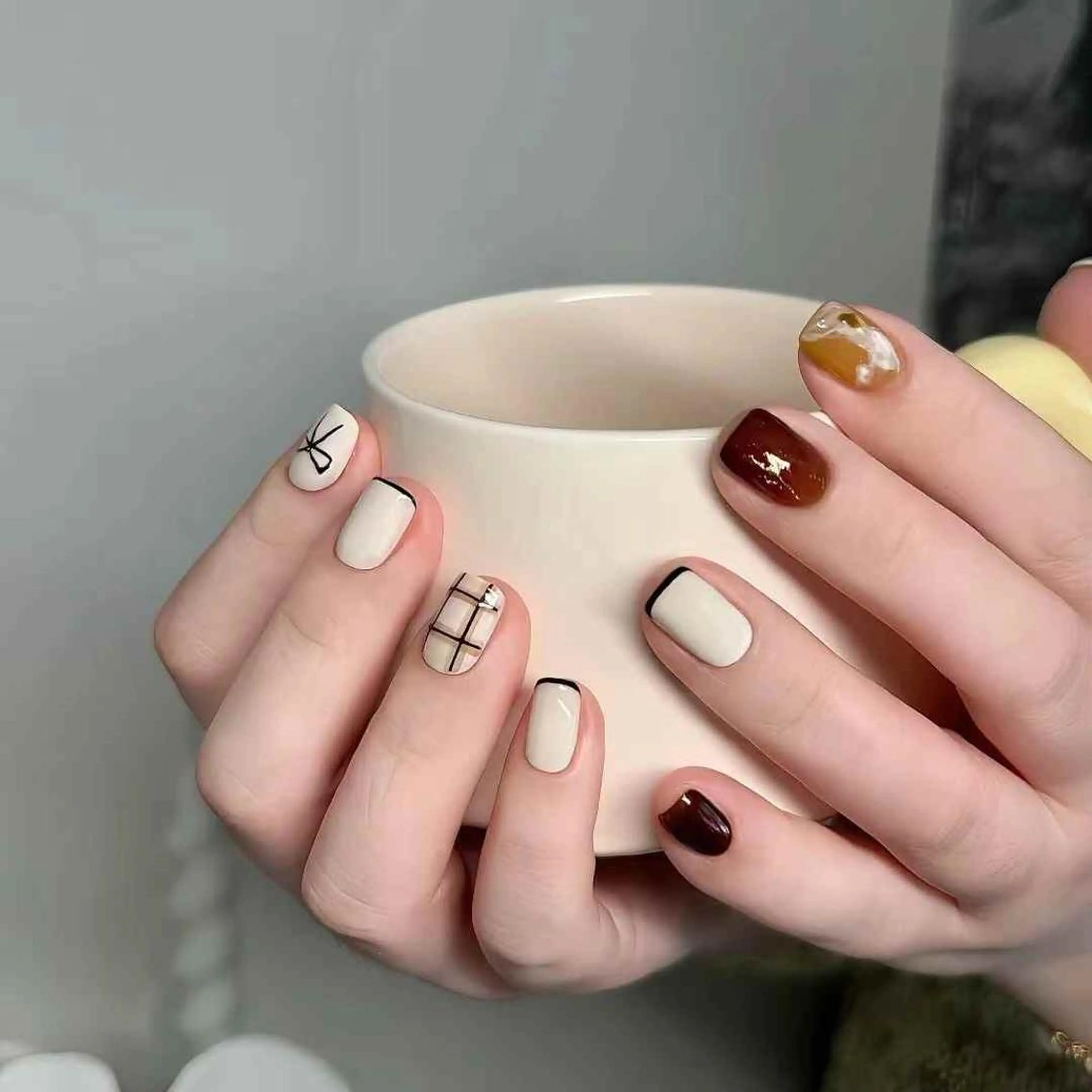 ネイル VIVIAN リサのネイルデザイン