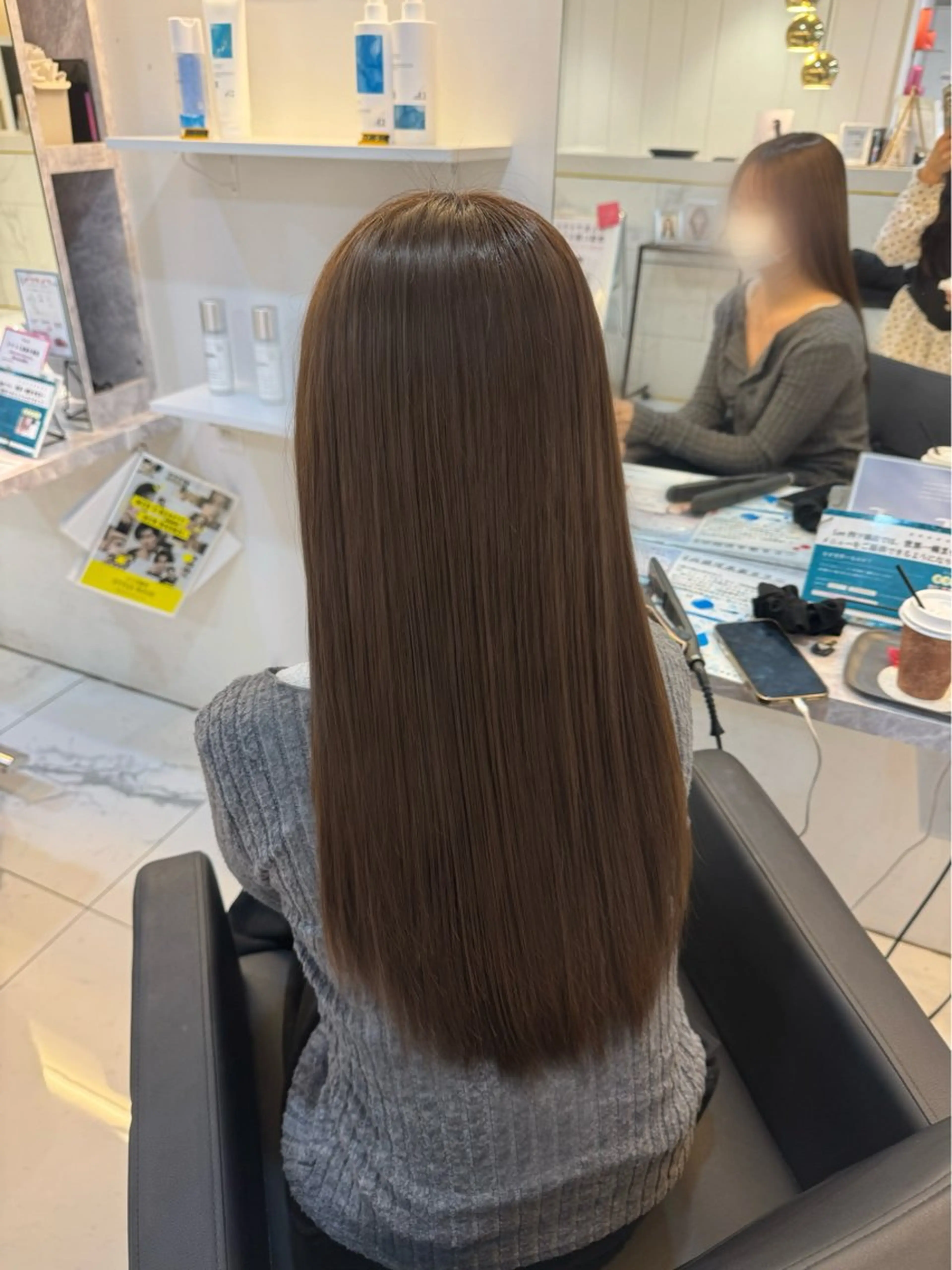 ロング ヘアカラー 𝐋𝐞𝐞四ツ橋 𝐍𝐞𝐢𝐫𝐨のヘアスタイル