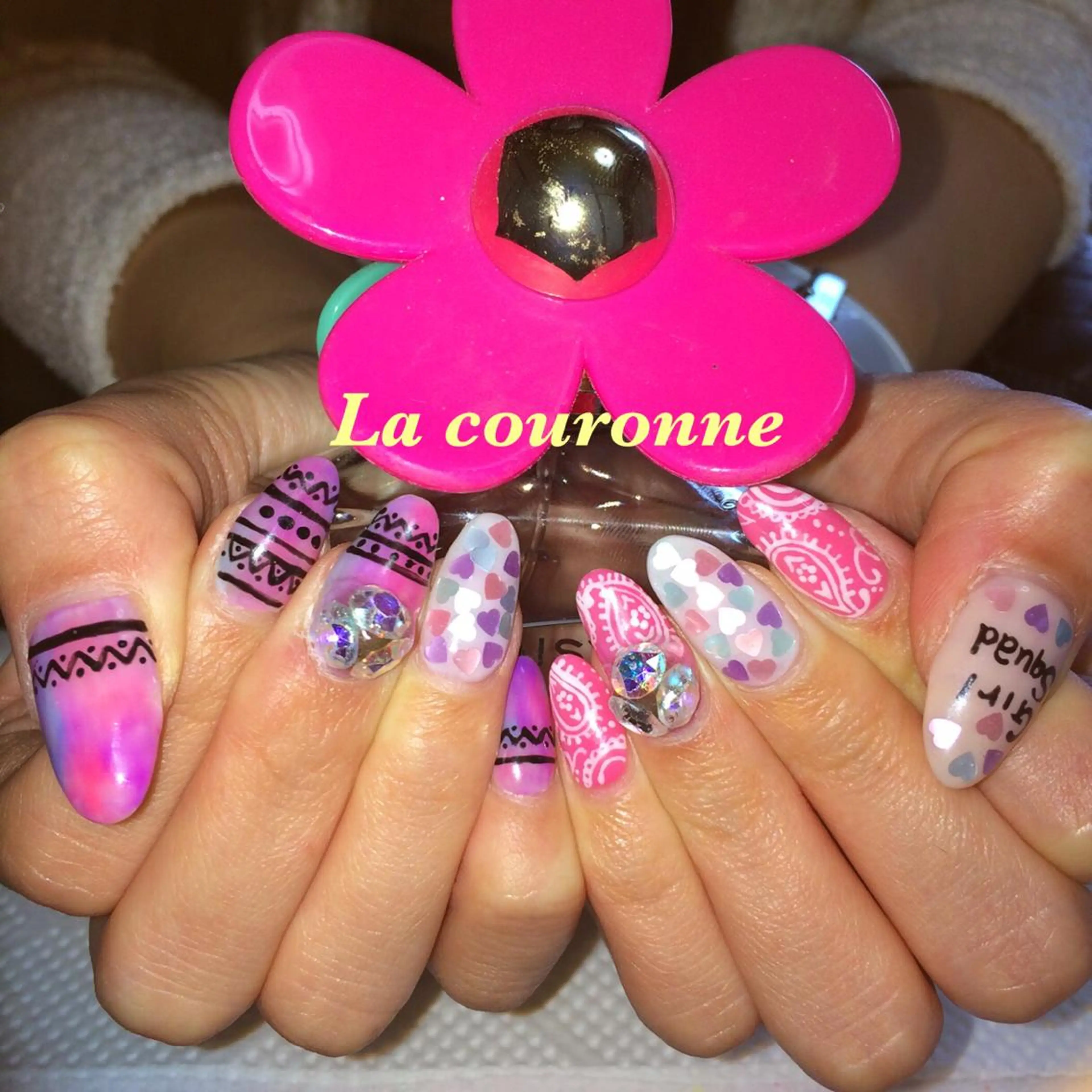 ネイル Lacouronne NATSUMIのネイルデザイン