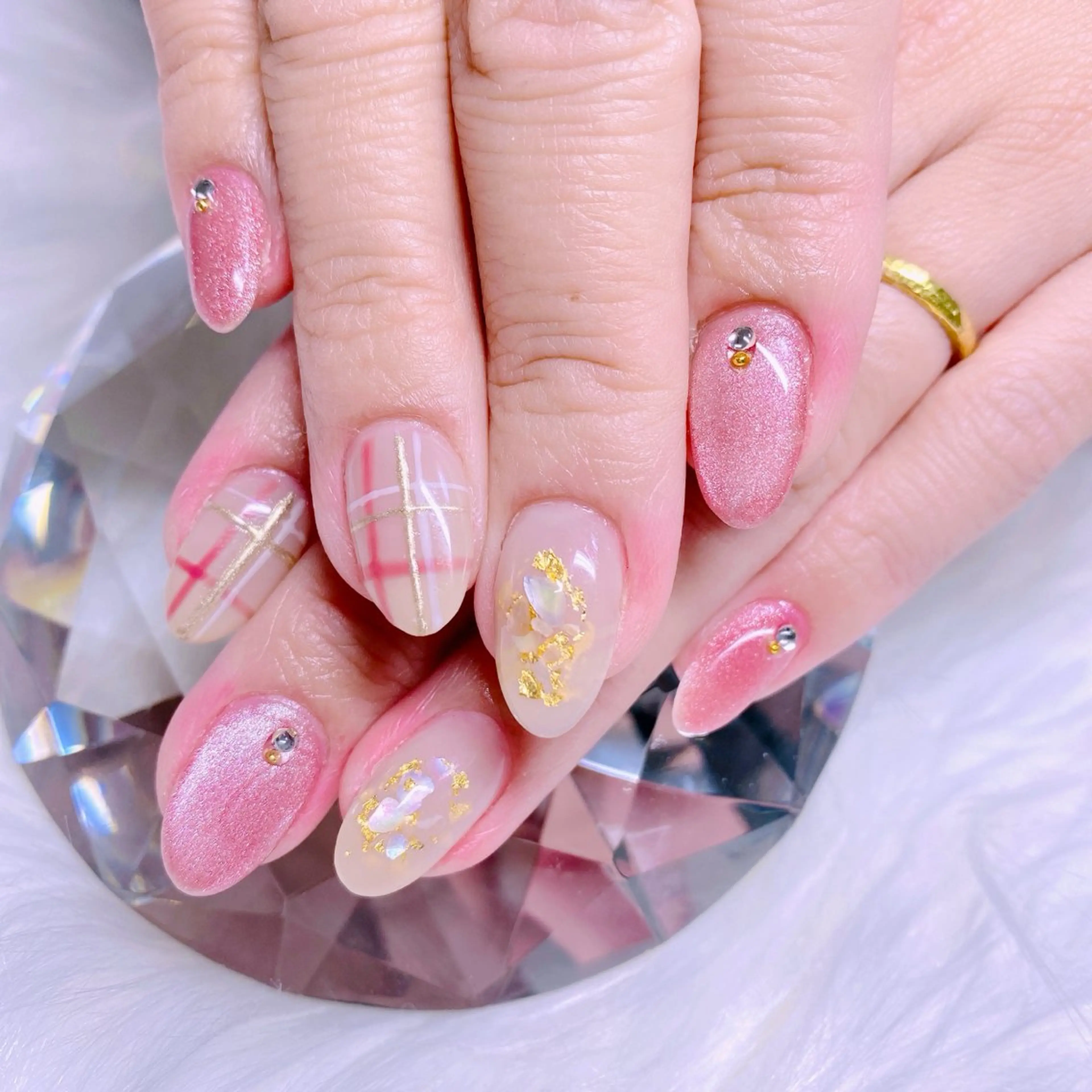 ネイル キラキラネイル マグネットネイル 持ち込み Nail Yunaのネイルデザイン