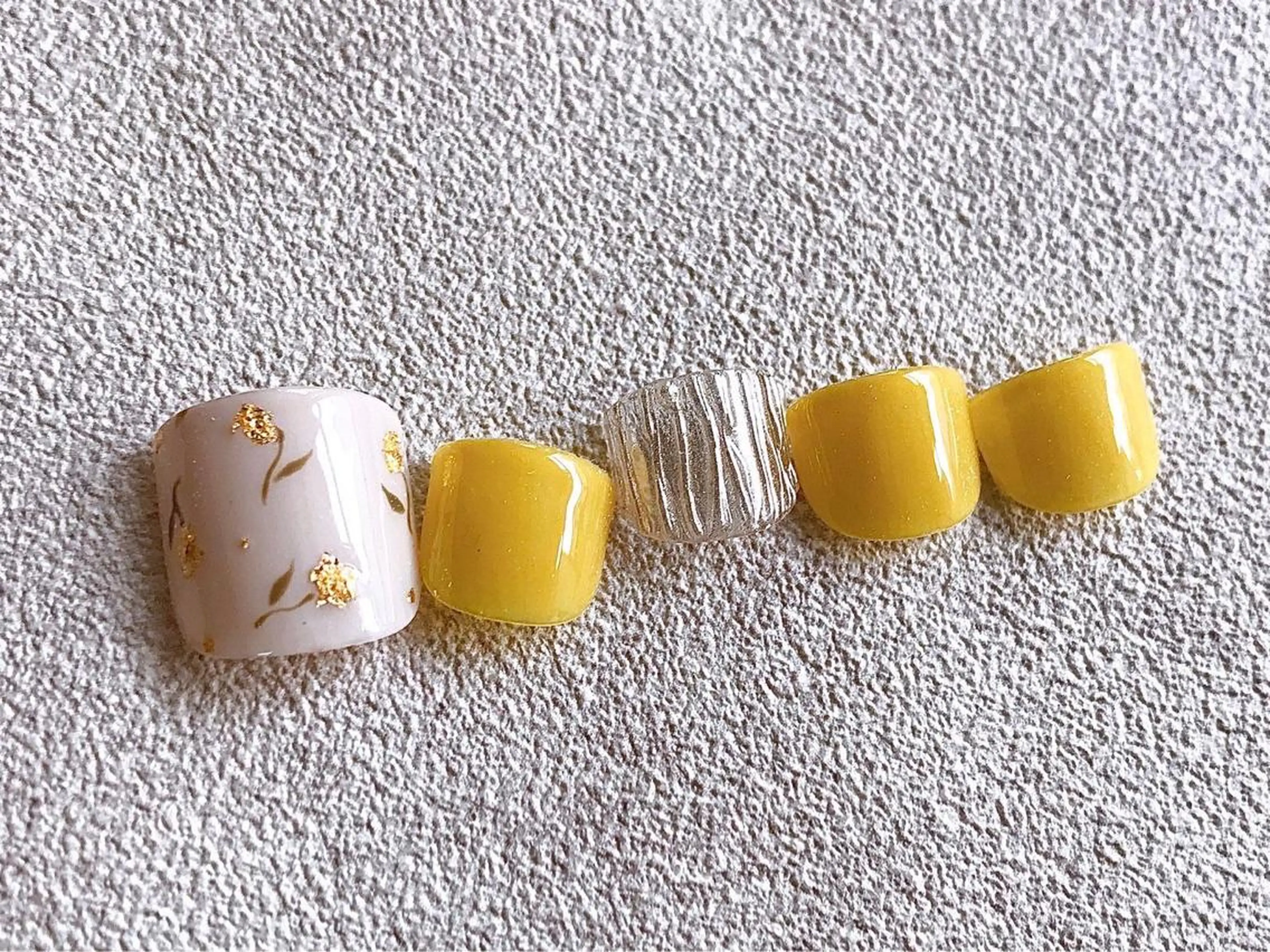 ネイル フットネイル mogunail &blowのネイルデザイン