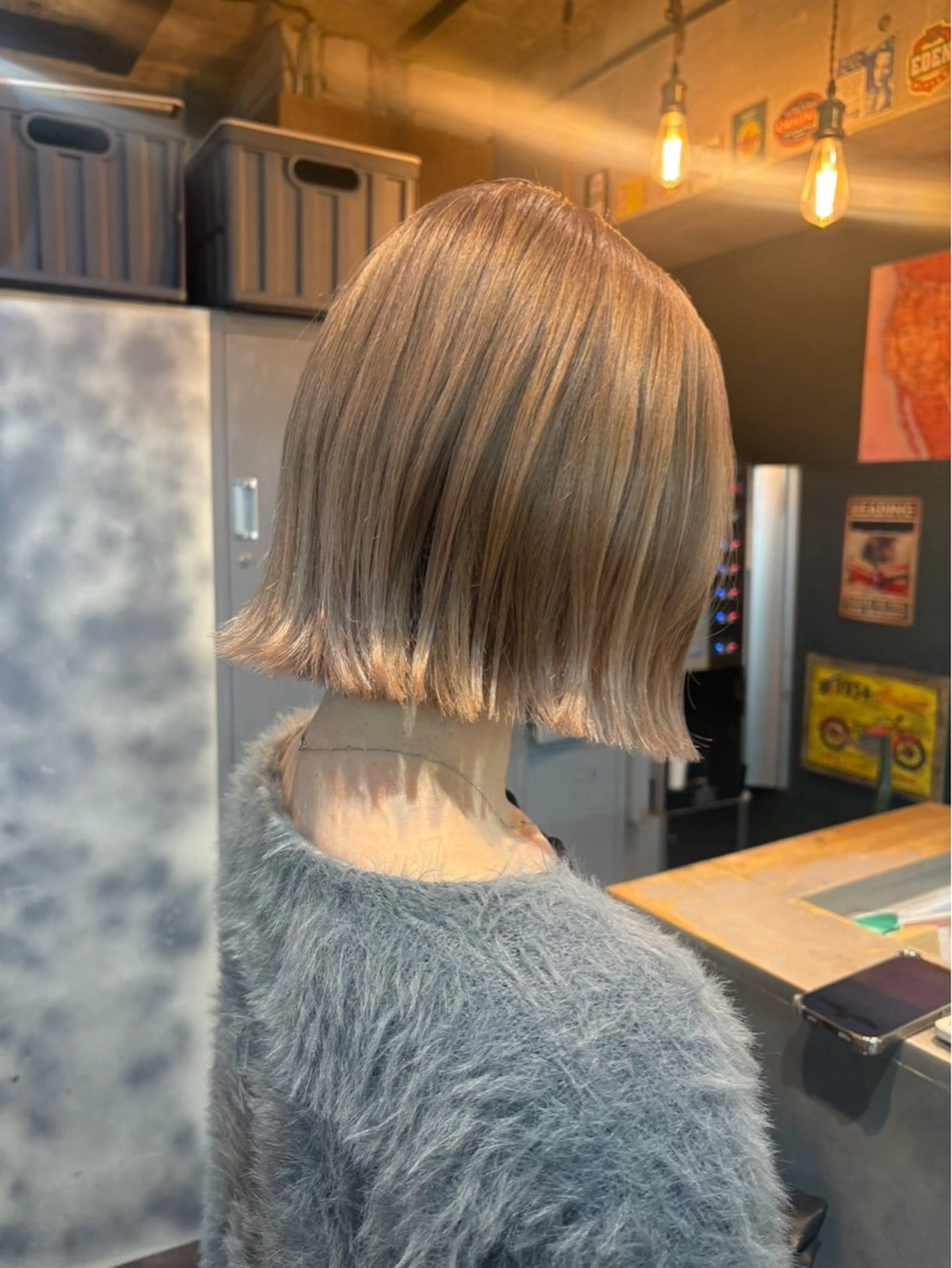 ショート カラー ハイトーンカラー ヘアカラー トリートメント Ami/艶カラー/ レイヤー/ハイトーンのヘアスタイル