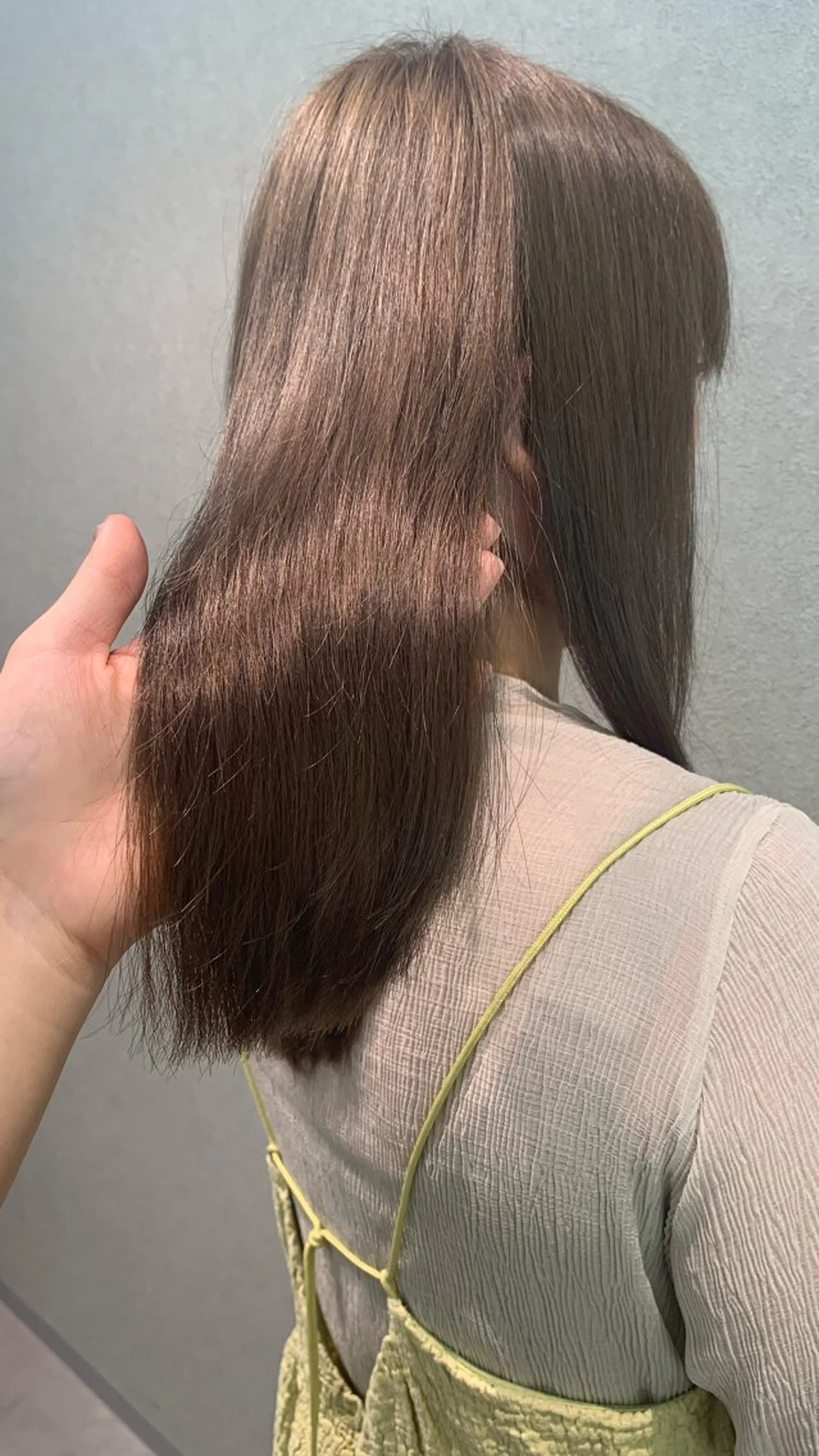 ミディアム カラー ベージュカラー ブリーチ Chouette .ayakaのヘアスタイル